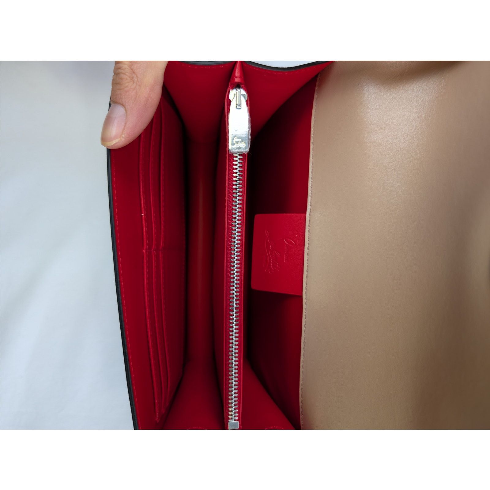 Christian Louboutin o1rshd1 Size: OS / Elisa Small VV/Strass Degrade Bag in Nude Size ONE SIZE - 14 Thumbnail
