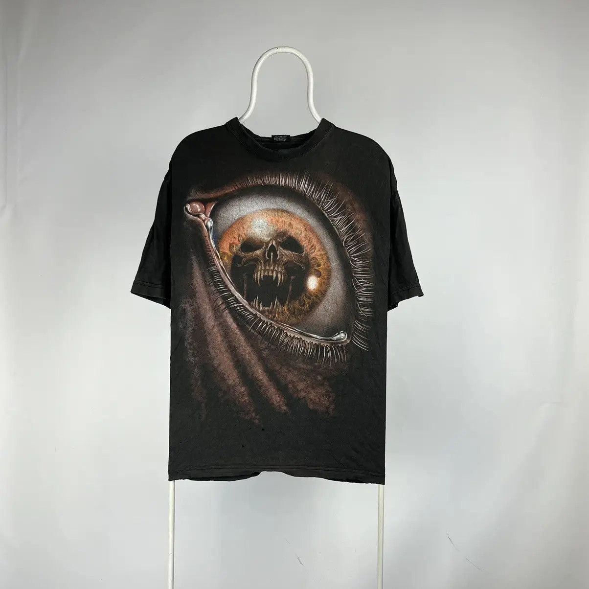 Band Tees Vintage Spiral Skull eyes Tshirt 90s Dark wear size XL Size US XL / EU 56 / 4 - 1 Thumbnail