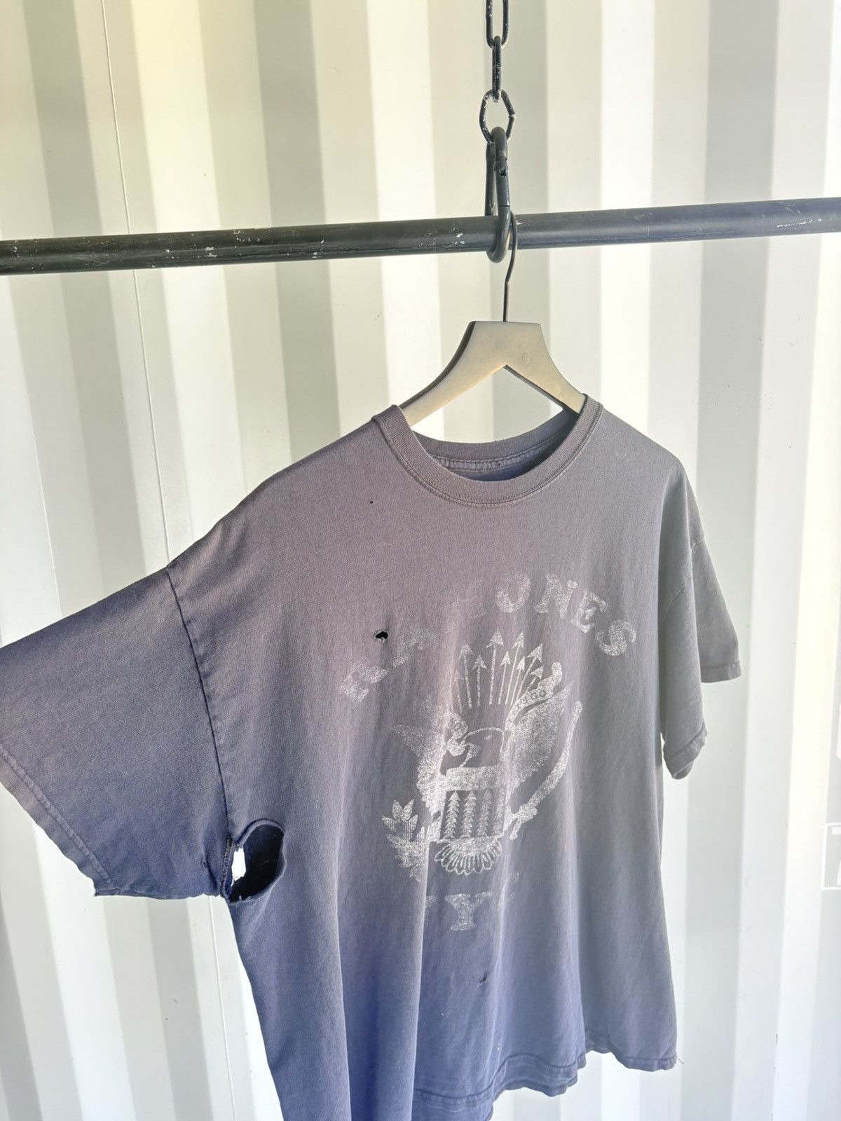 Band Tees Vintage Ramones Shirt Distressed Faded Grunge Band Size US XL / EU 56 / 4 - 3 Thumbnail