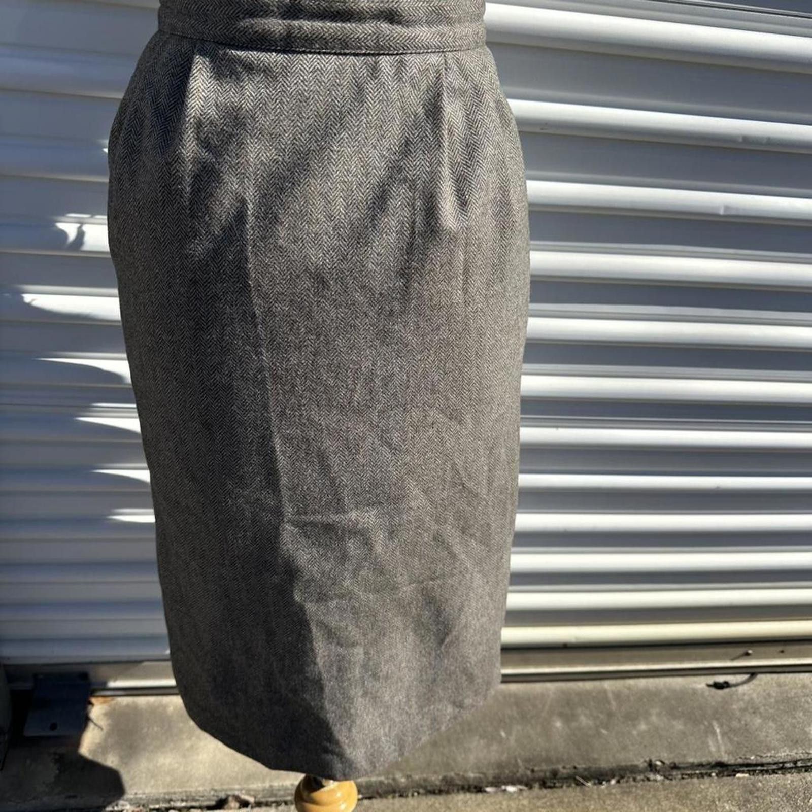 Other Vintage 1950s Gray wool blend Pencil Skirt Waist Size 27" / US 4 / IT 40 - 2 Thumbnail