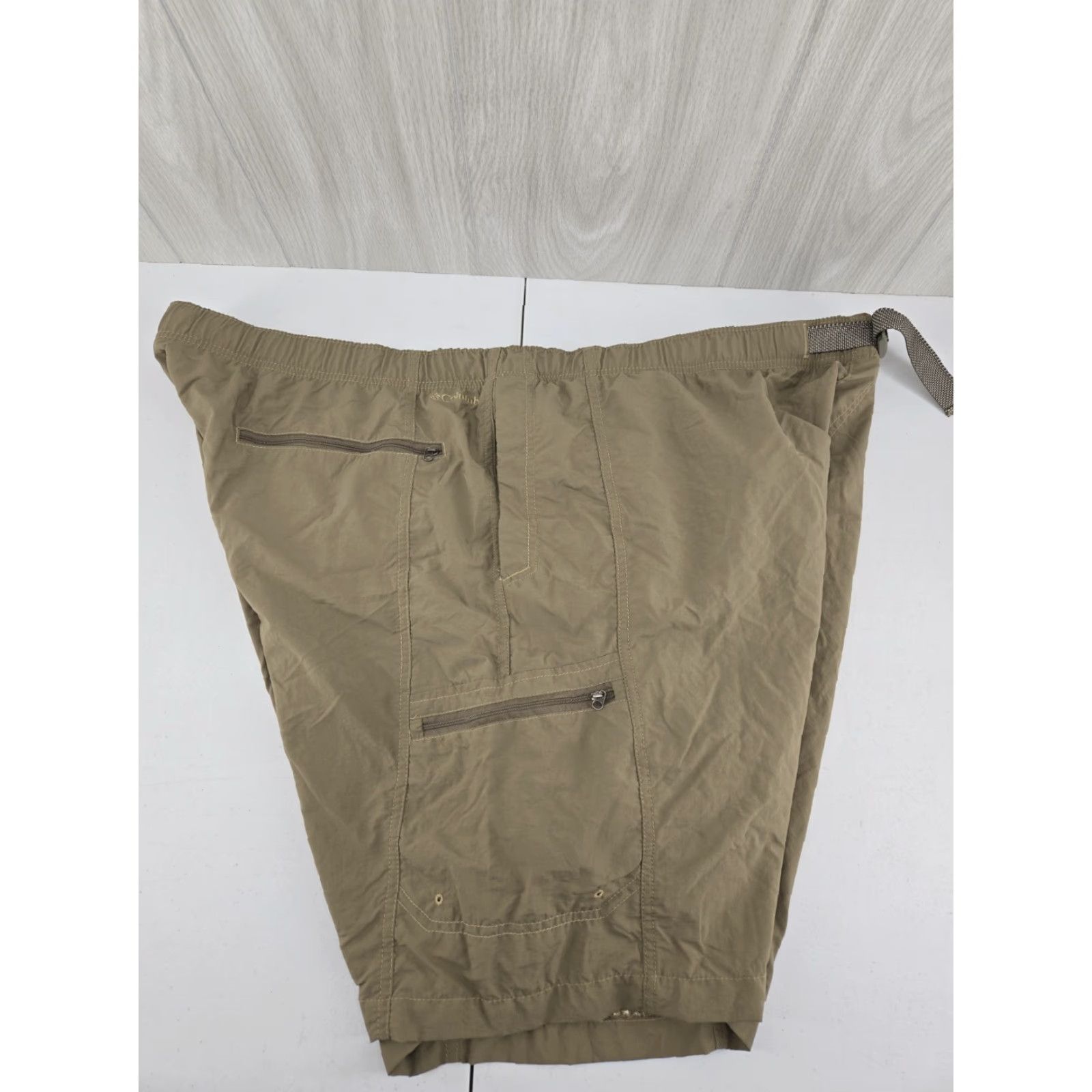 Vintage VINTAGE? No — Columbia OmniShade UPF 50 Snake River Water Shorts Lined Cargo Pockets Size 4X Size US 39 - 4 Thumbnail
