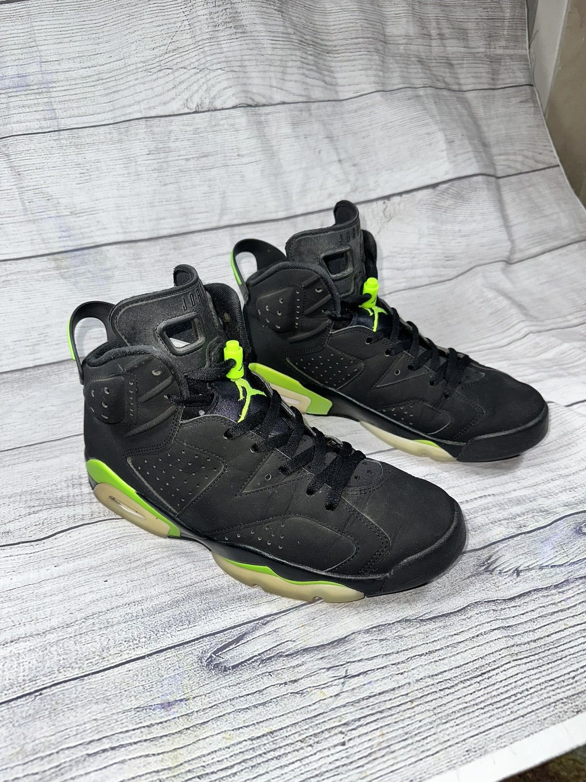 Nike Air Jordan 6 Retro Electric Green size 10 M