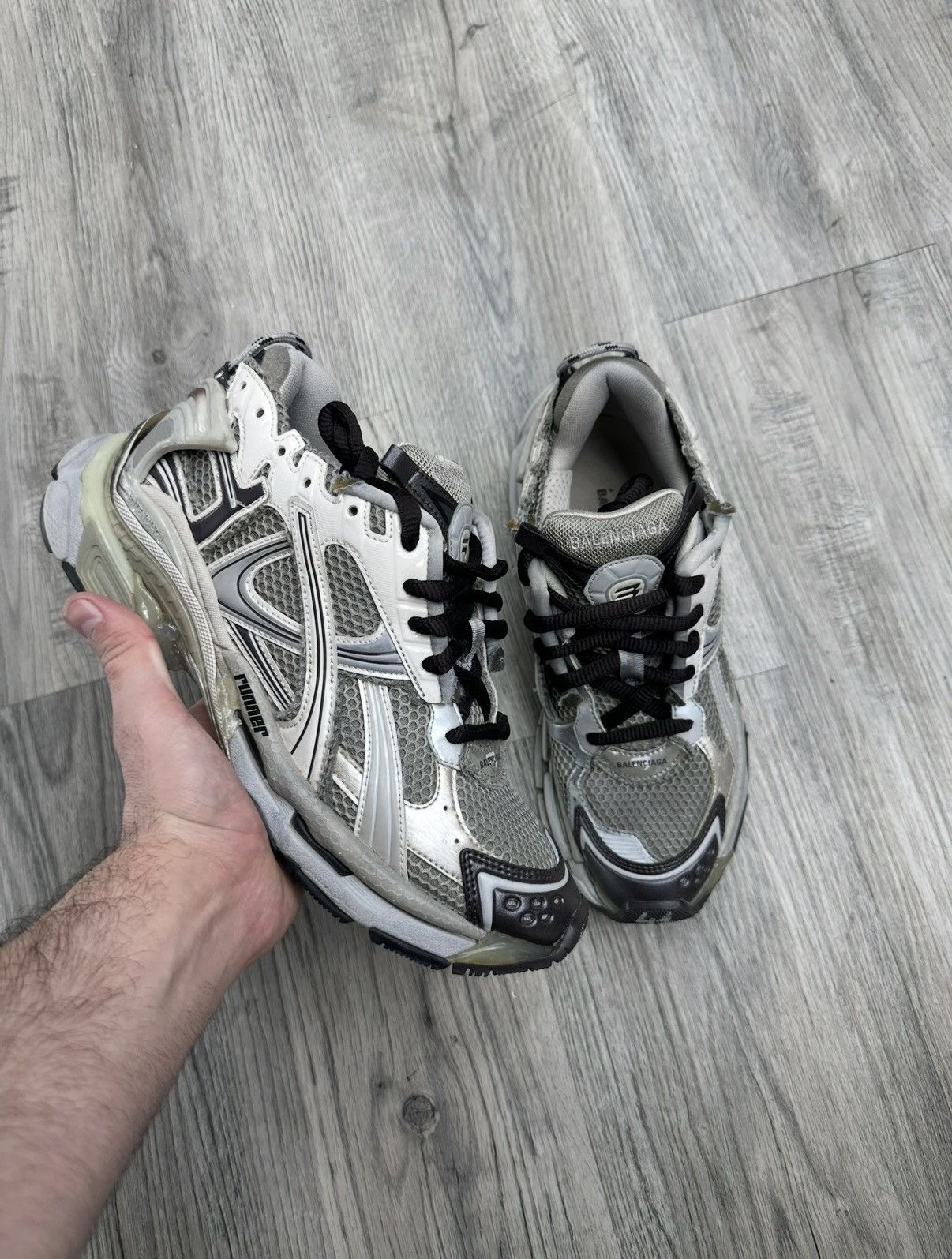 Balenciaga Balenciaga Runner - Grey/White/Black Size US 8 / EU 41 - 1 Thumbnail
