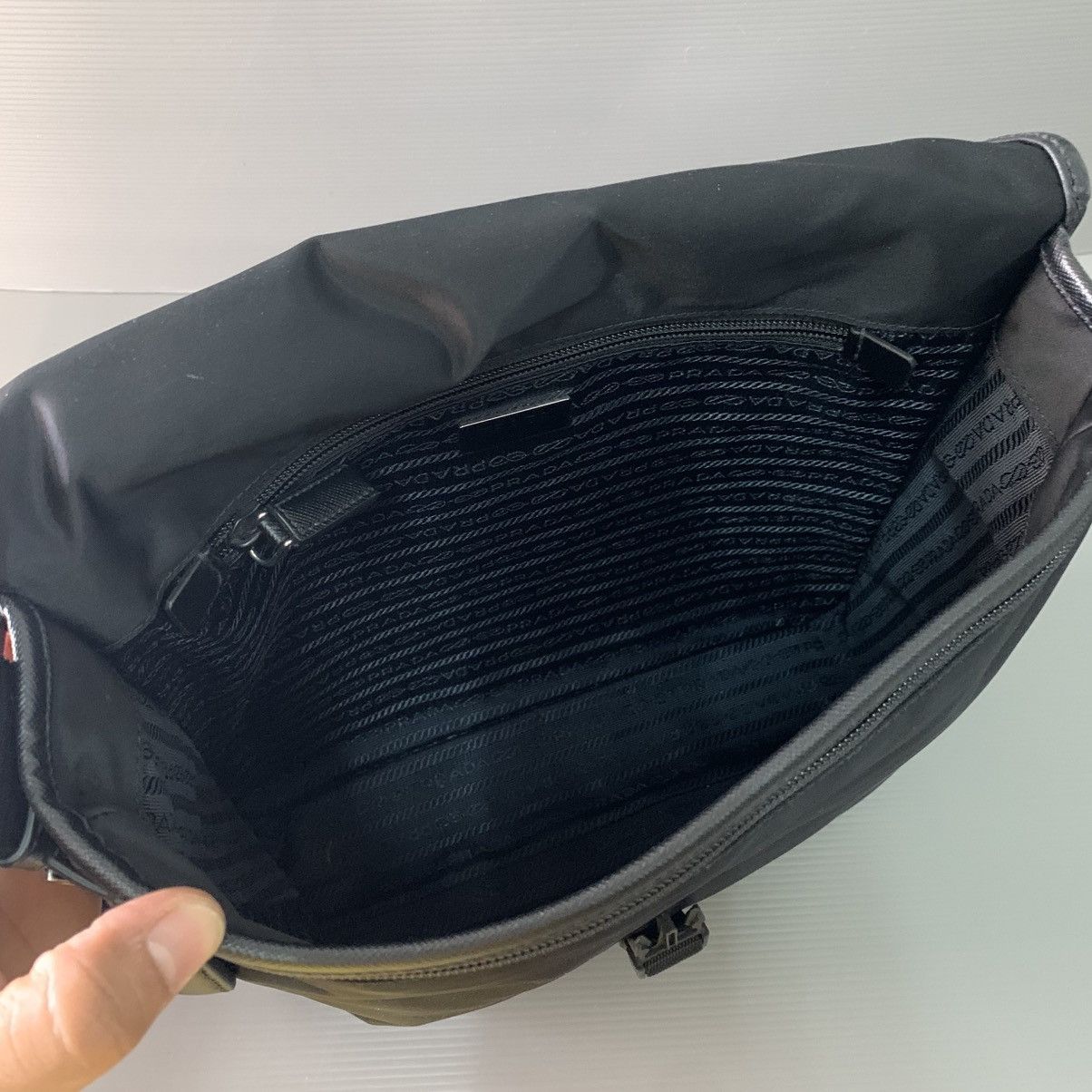 Prada Prada Nylon Black Mesengger Bag Size ONE SIZE - 15 Thumbnail