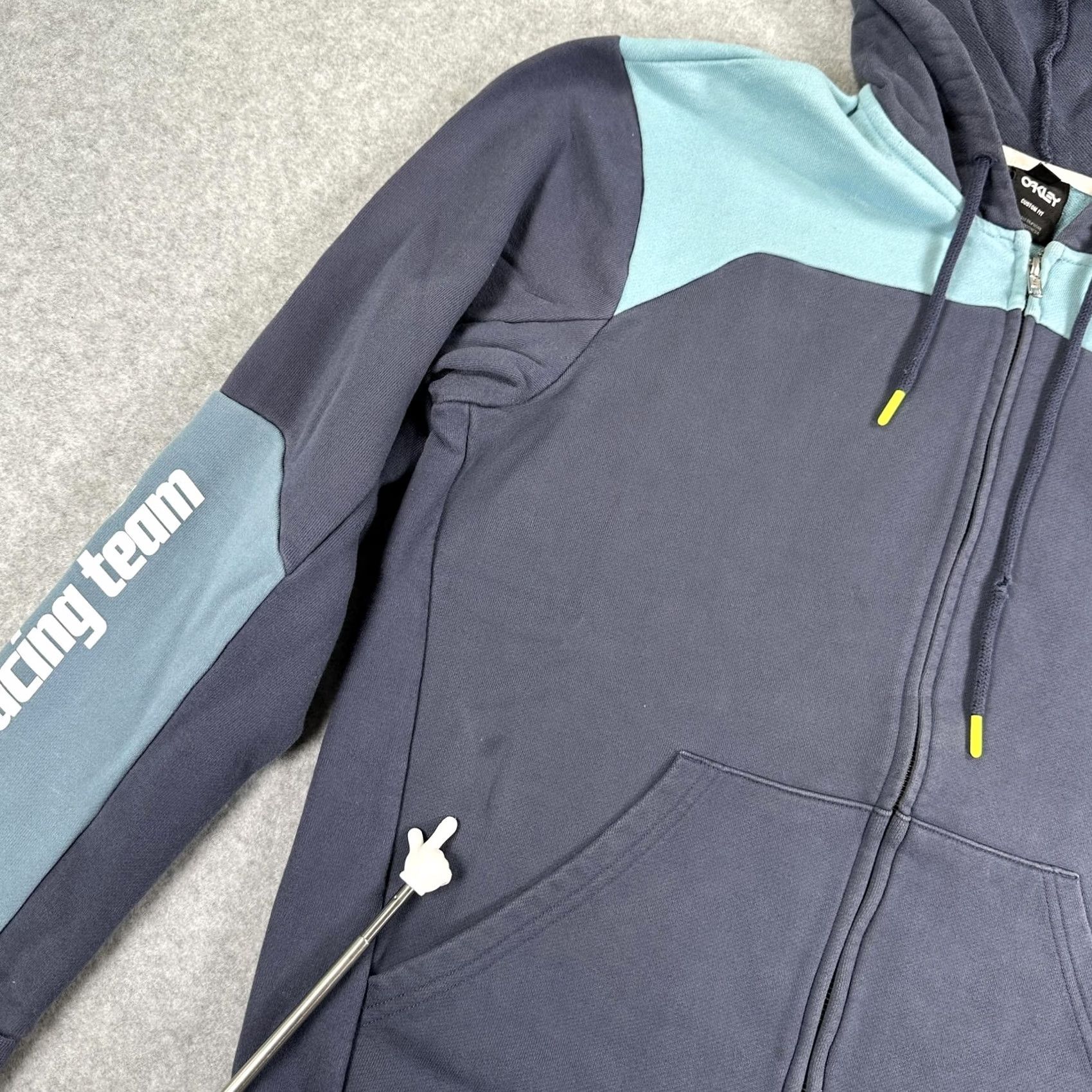 Oakley Oakley Hoodie Mens L Blue Full Zip Fleece Racing Team Graphic Sweatshirt Size US L / EU 52-54 / 3 - 6 Thumbnail