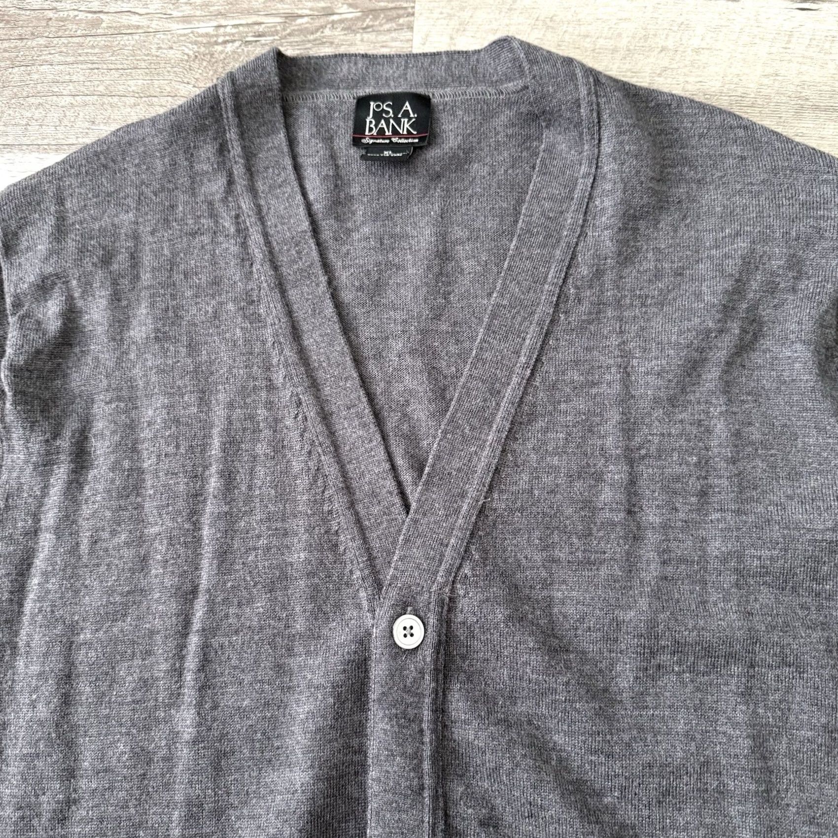 Jos. A. Bank Jos. A. Bank Cardigan Sweater Mens XL Gray 100% Merino Wool Lightweight Pockets V-Neck Button Regular Fit Size US XL / EU 56 / 4 - 7 Thumbnail