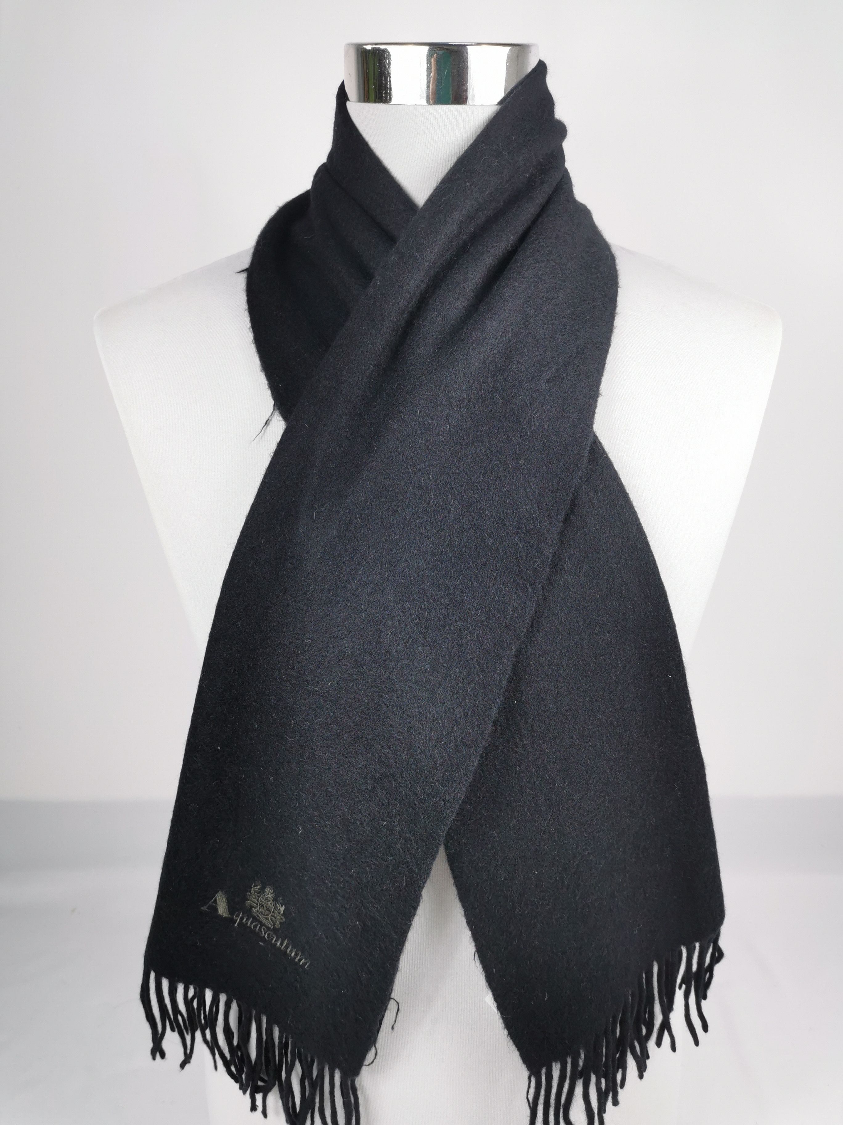 Aquascutum scarf muffler