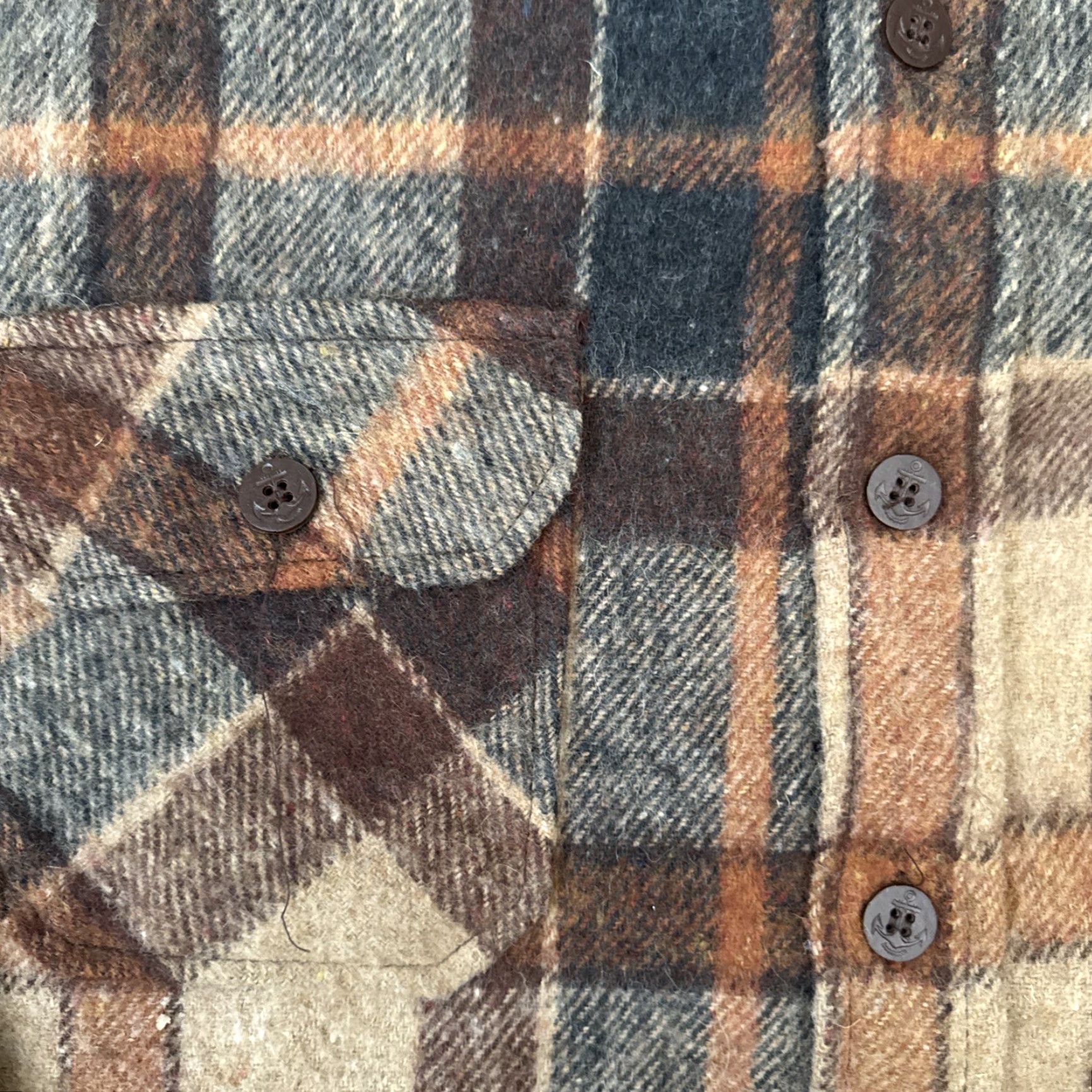Vintage VINTAGE Royal Knight Shirt Mens L 70s Plaid Flannel Wool Button Front Size US L / EU 52-54 / 3 - 4 Thumbnail