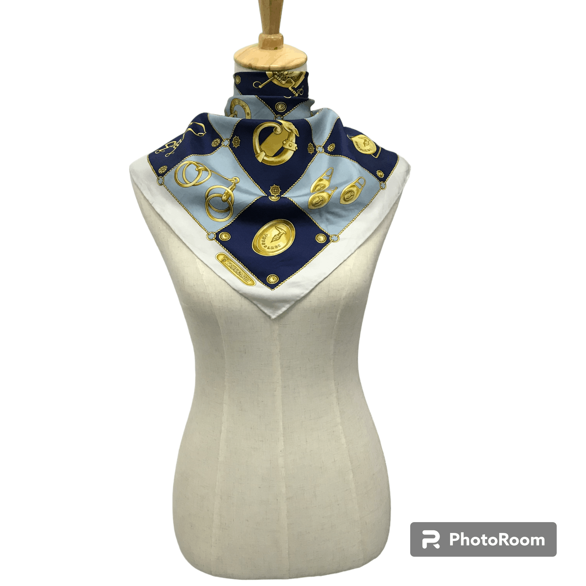 Trussardi Vintage Trussardi Silk Scarf M11 Size ONE SIZE - 1 Thumbnail