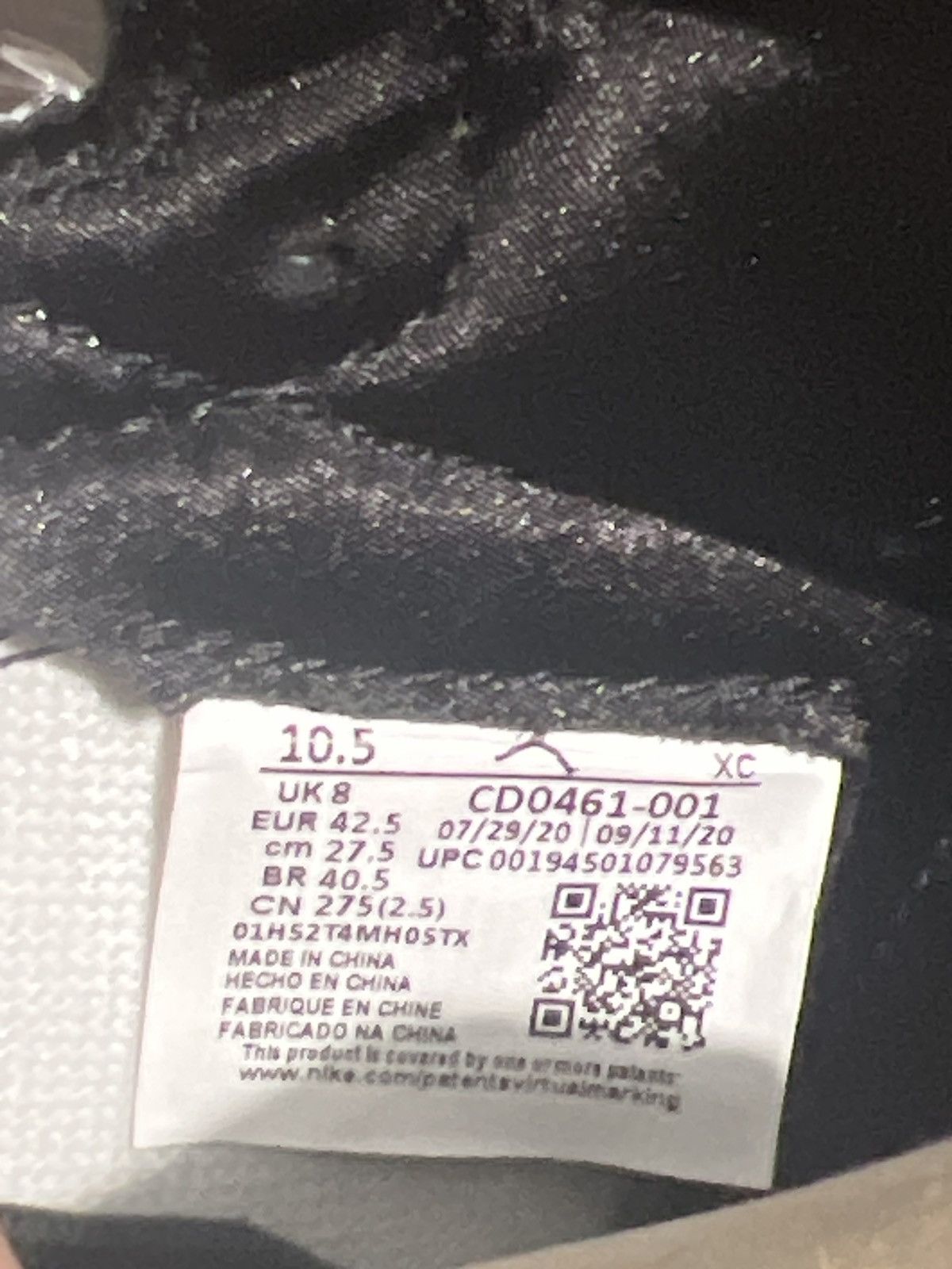 Jordan Brand Wmns Air Jordan 1 Retro High OG 'Silver Toe' Size US 10.5 / IT 40.5 - 8 Thumbnail