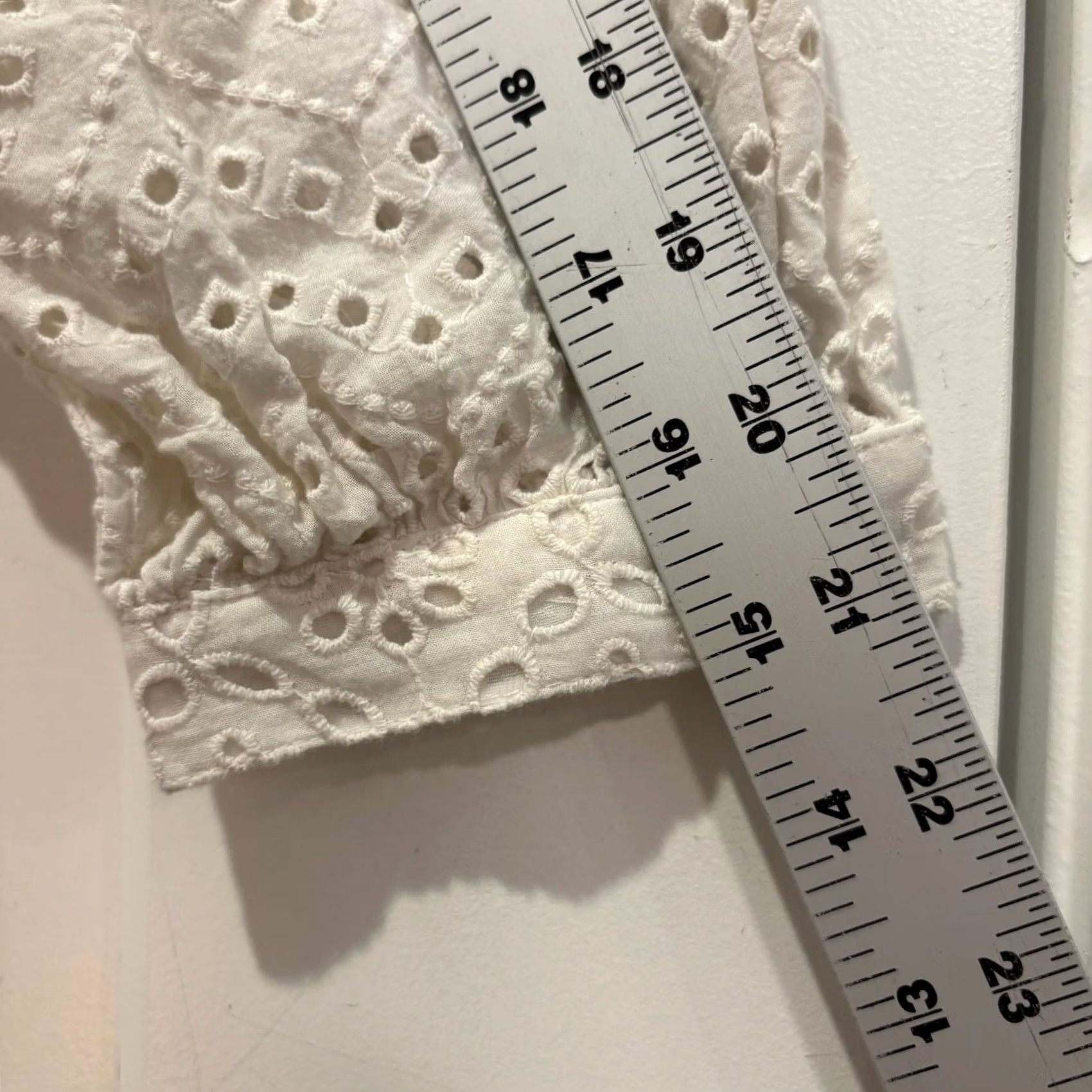 Veronica Beard VERONICA BEARD White Eyelet Lace Button Down Long Sleeve Blouse Top Size 2 Womens Size XS / US 0-2 / IT 36-38 - 4 Thumbnail