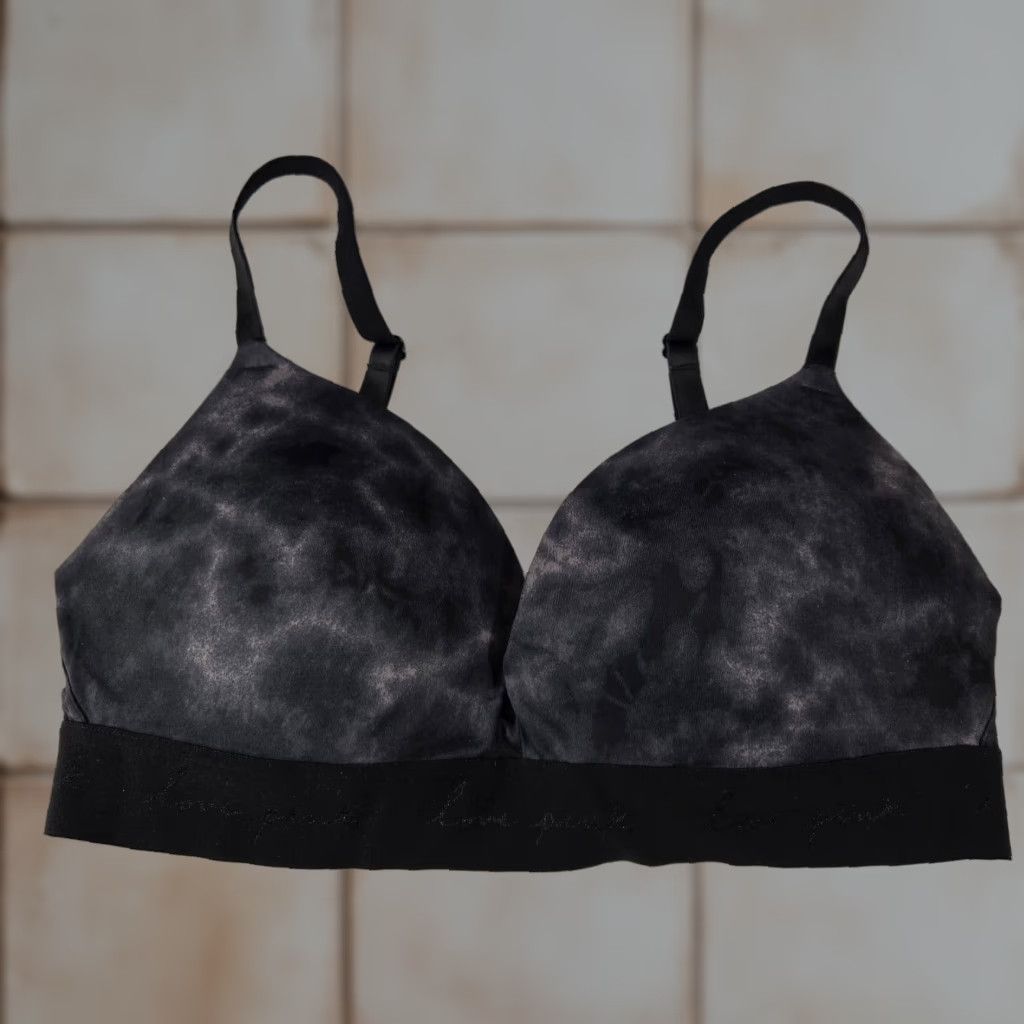 Victorias Secret Victoria's Secret Pink Gray Push Up Wireless Convertible Bra 34D in Grey, Women's