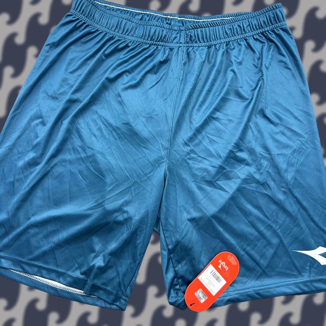 Diadora Diadora FK Bodo Glimt 2021 2022 Away Shorts Large Adult Football Norway Blue Diadora Blue Football Shorts L Adult Mens Athletic Sports Size US 33 - 1 Thumbnail