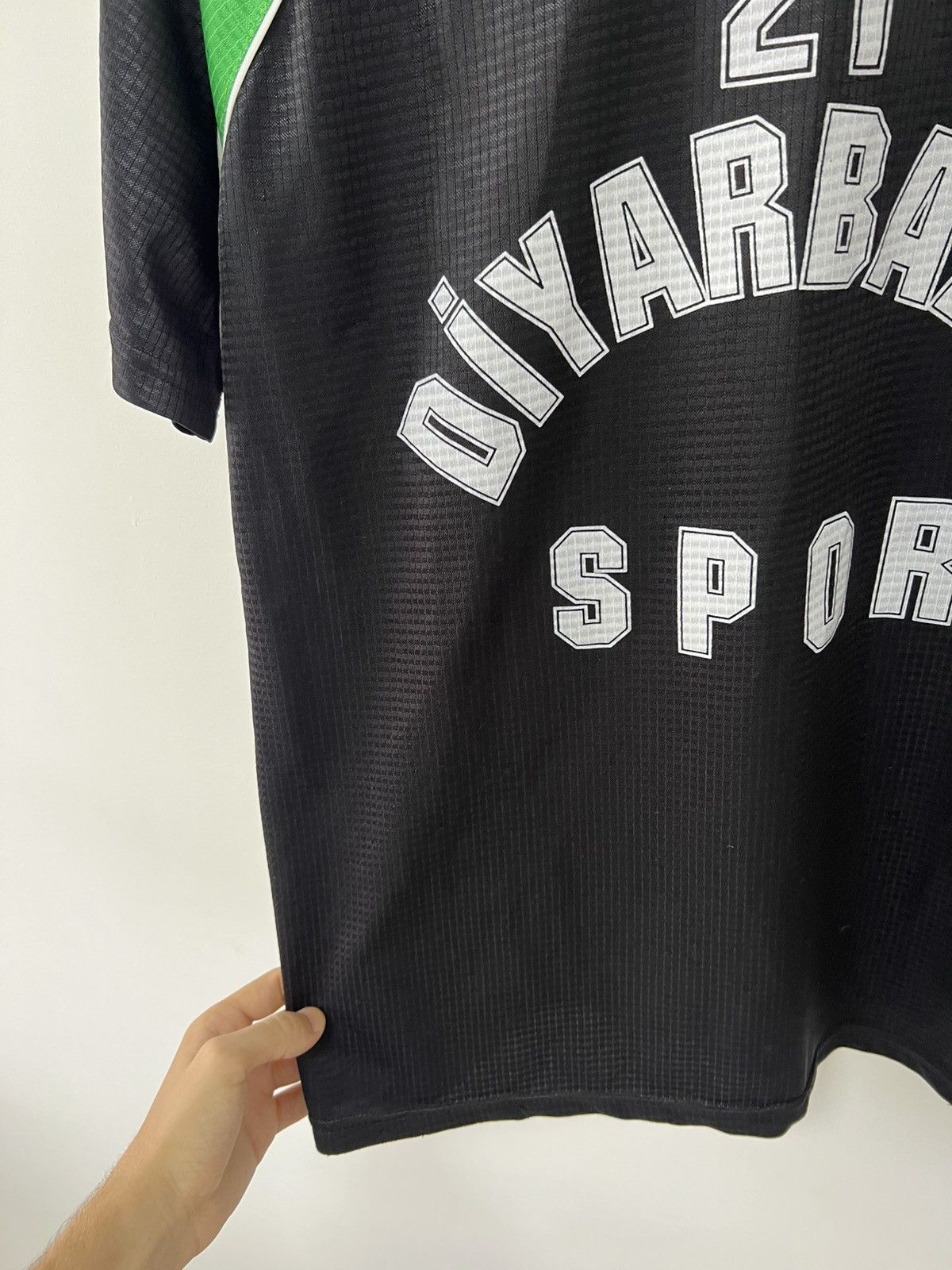 Vintage Vintage 90’s Diyarbekir Spor Jersey Turkey Football Shirt XL Size US XL / EU 56 / 4 - 12 Thumbnail
