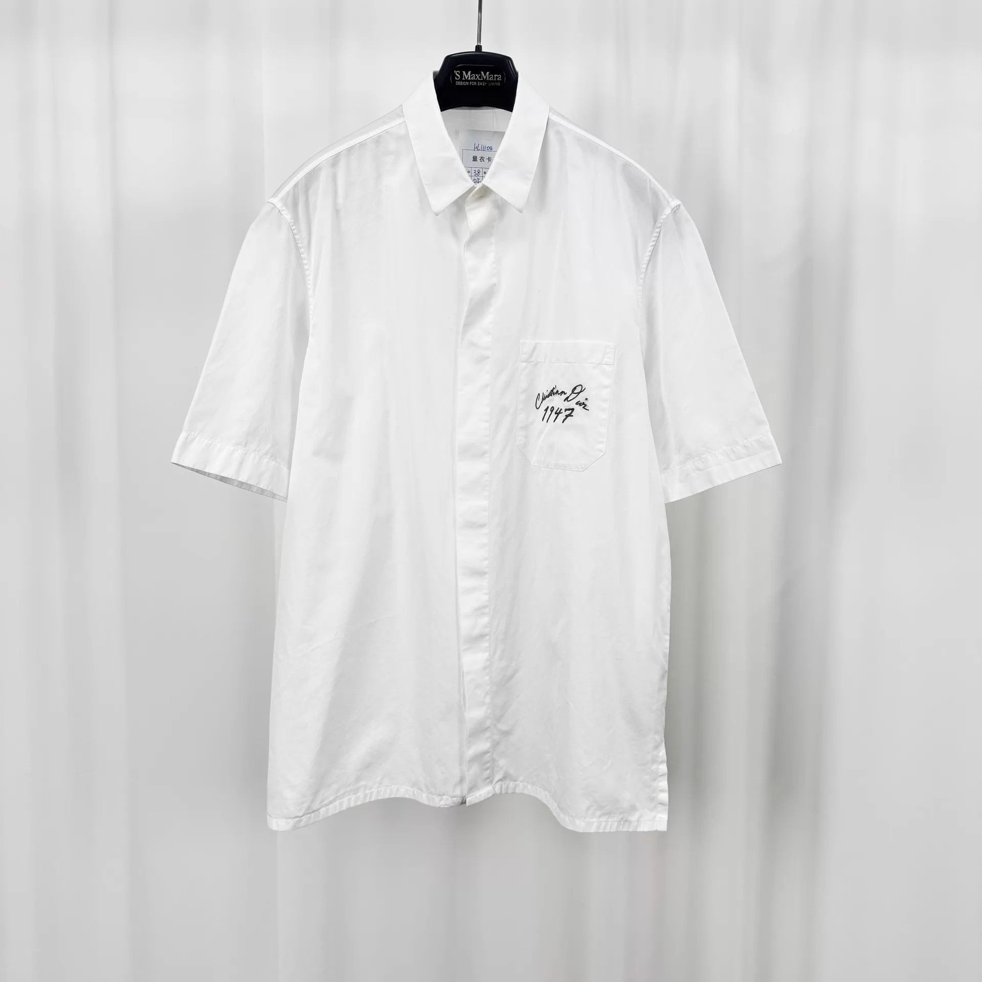 Dior Dior Embroidered Script Logo Short Sleeve Shirt 38 99new Size US S / EU 44-46 / 1 - 1 Thumbnail