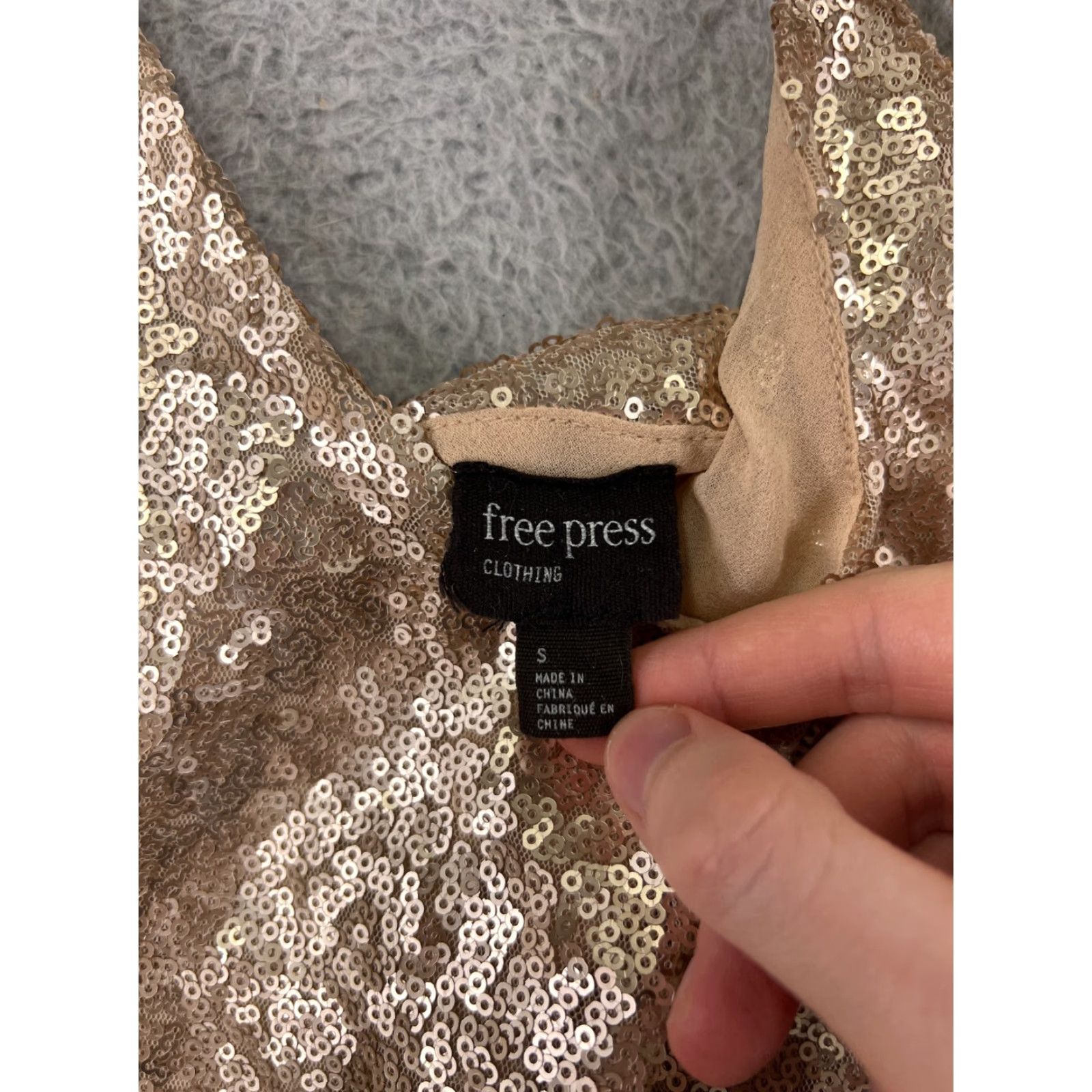 Vintage Free Press Dress Womens Small Gold Sequin Polyester Lined Cocktail Micro 32" len Size S / US 4 / IT 40 - 3 Thumbnail