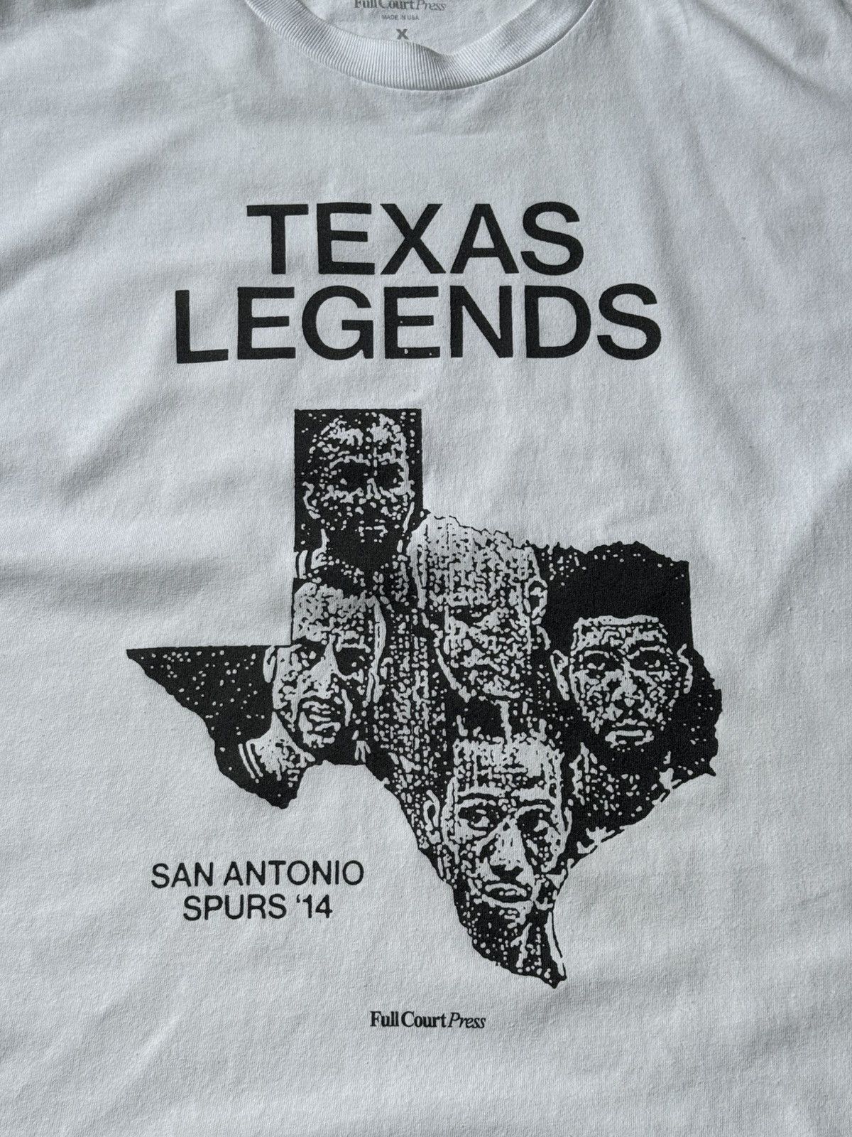 NBA × Vintage FULL COURT PRESS TEXAS LEGENDS SAN ANTONIO SPURS GRAPHIC TEE Size US XL / EU 56 / 4 - 13 Thumbnail