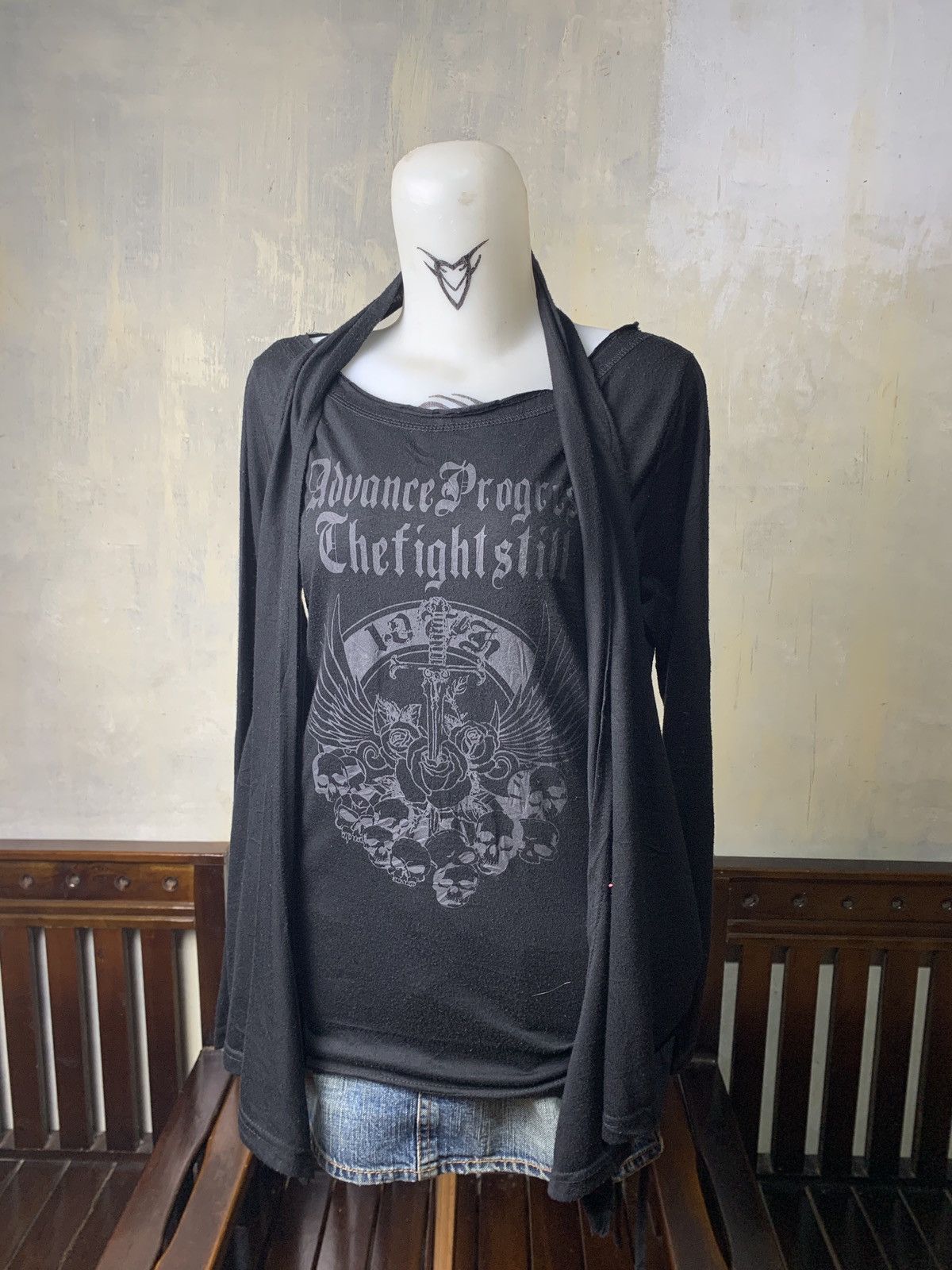 Japanese Brand y2k Macurare Japan Black Halter Extra Vest Sword Cross Top Size M / US 6-8 / IT 42-44 - 2 Thumbnail