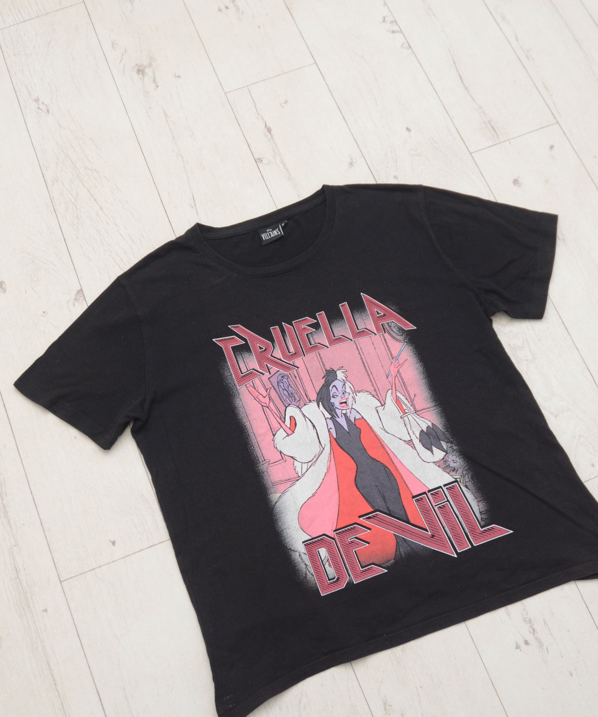 Disney × Vintage Vintage Cruella De Vil Disney Villains All Over Print sz M Size US M / EU 48-50 / 2 - 2 Thumbnail