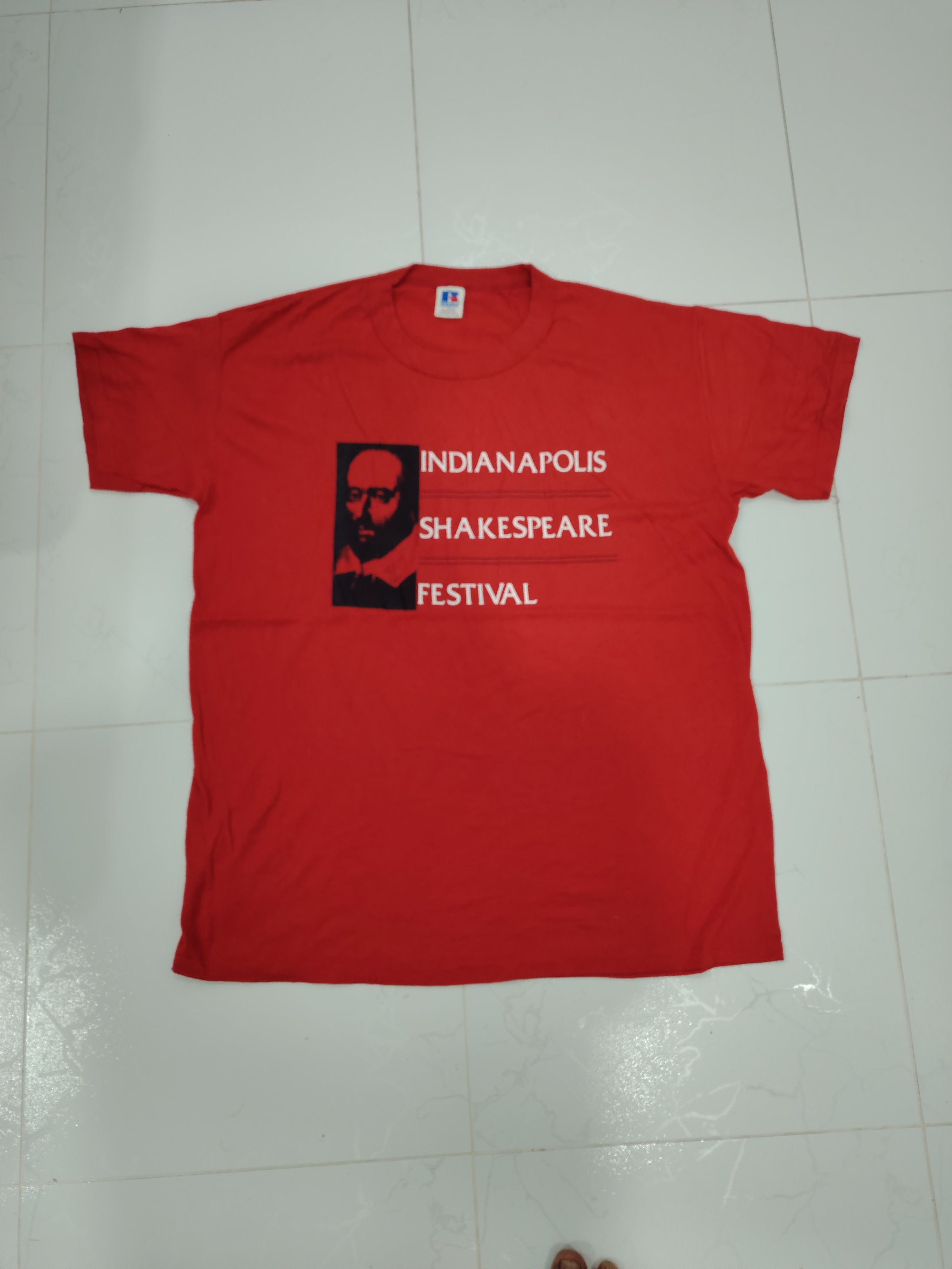 Russell Athletic × Vintage Vintage Indianapolis Shakespeare Festival 90s t shirt Size US L / EU 52-54 / 3 - 1 Thumbnail