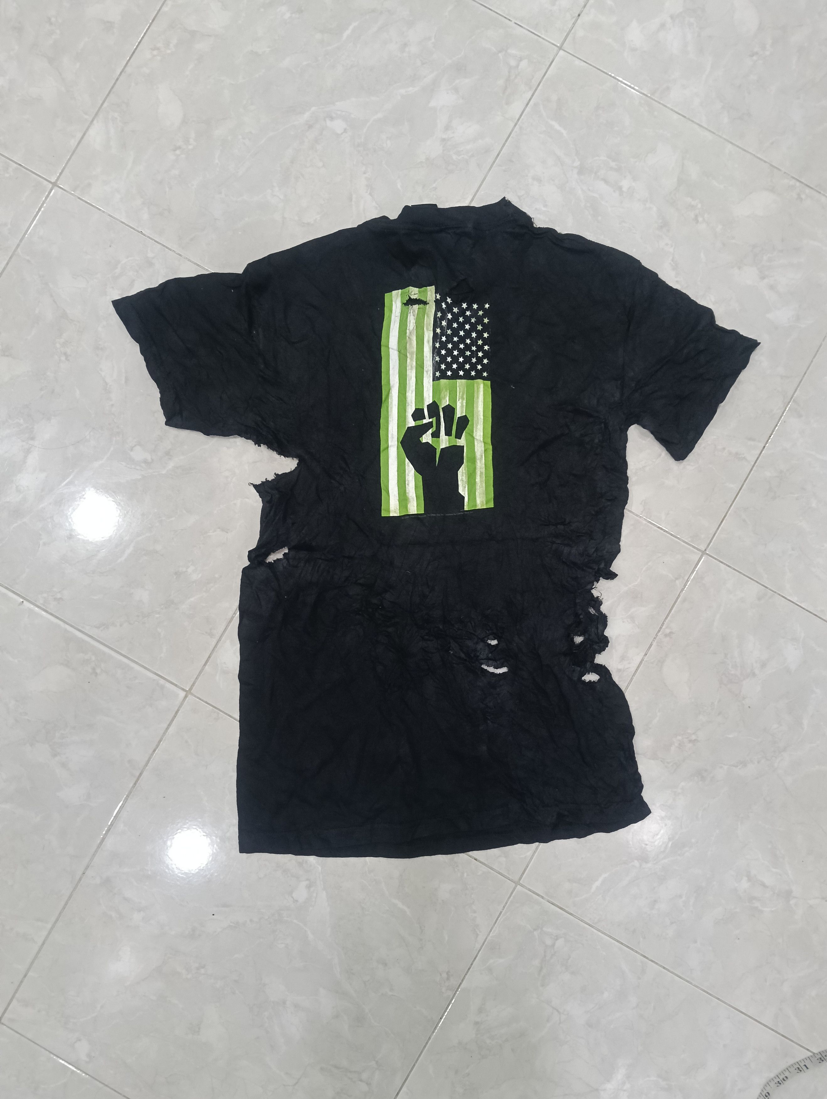 Band Tees Vintage Thrashed Y2K Green day American Idiot Size US S / EU 44-46 / 1 - 2 Thumbnail
