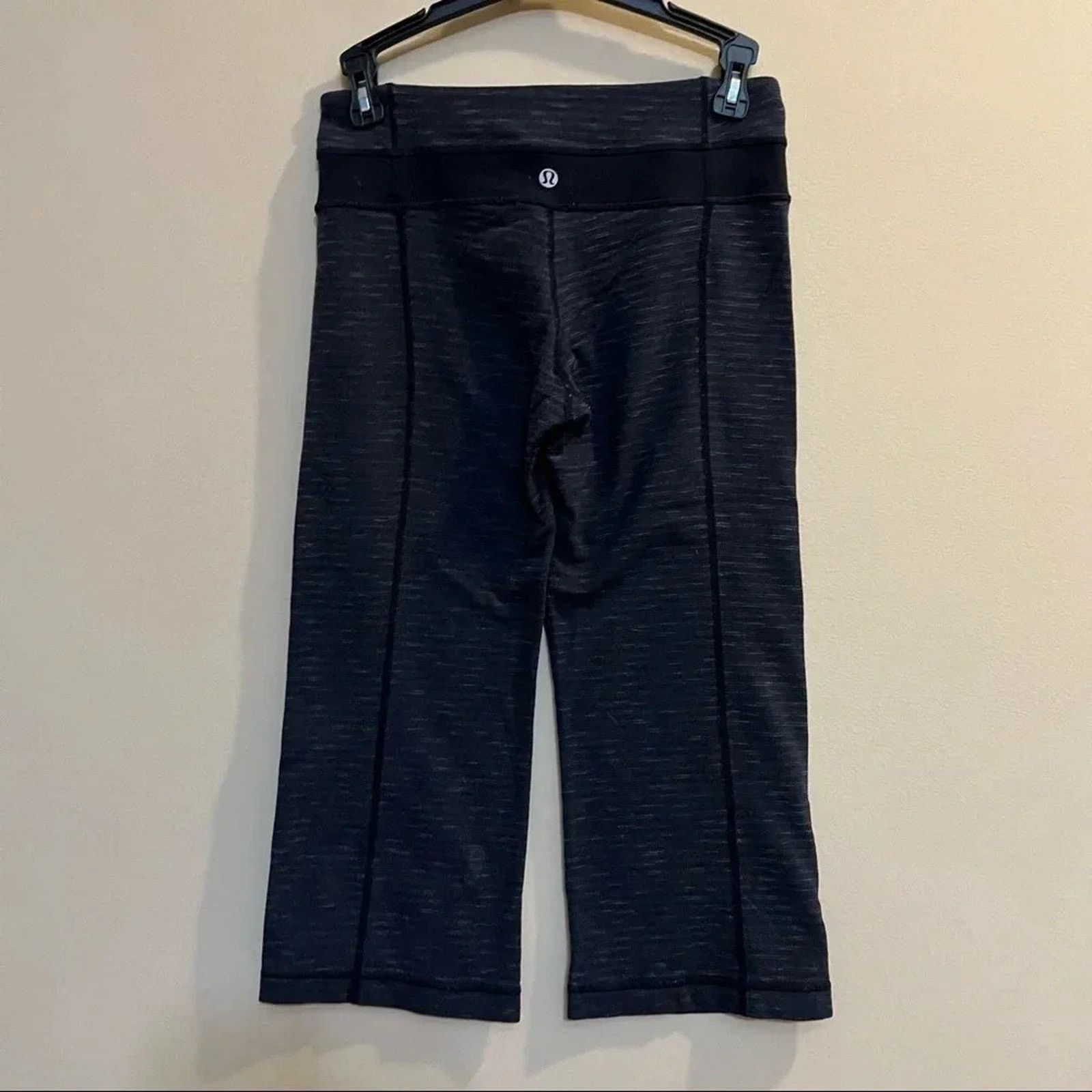 Lululemon Lululemon Groove Crop Leggings Heather Gray Banded Yoga 4 Size 27" / US 4 / IT 40 - 3 Thumbnail