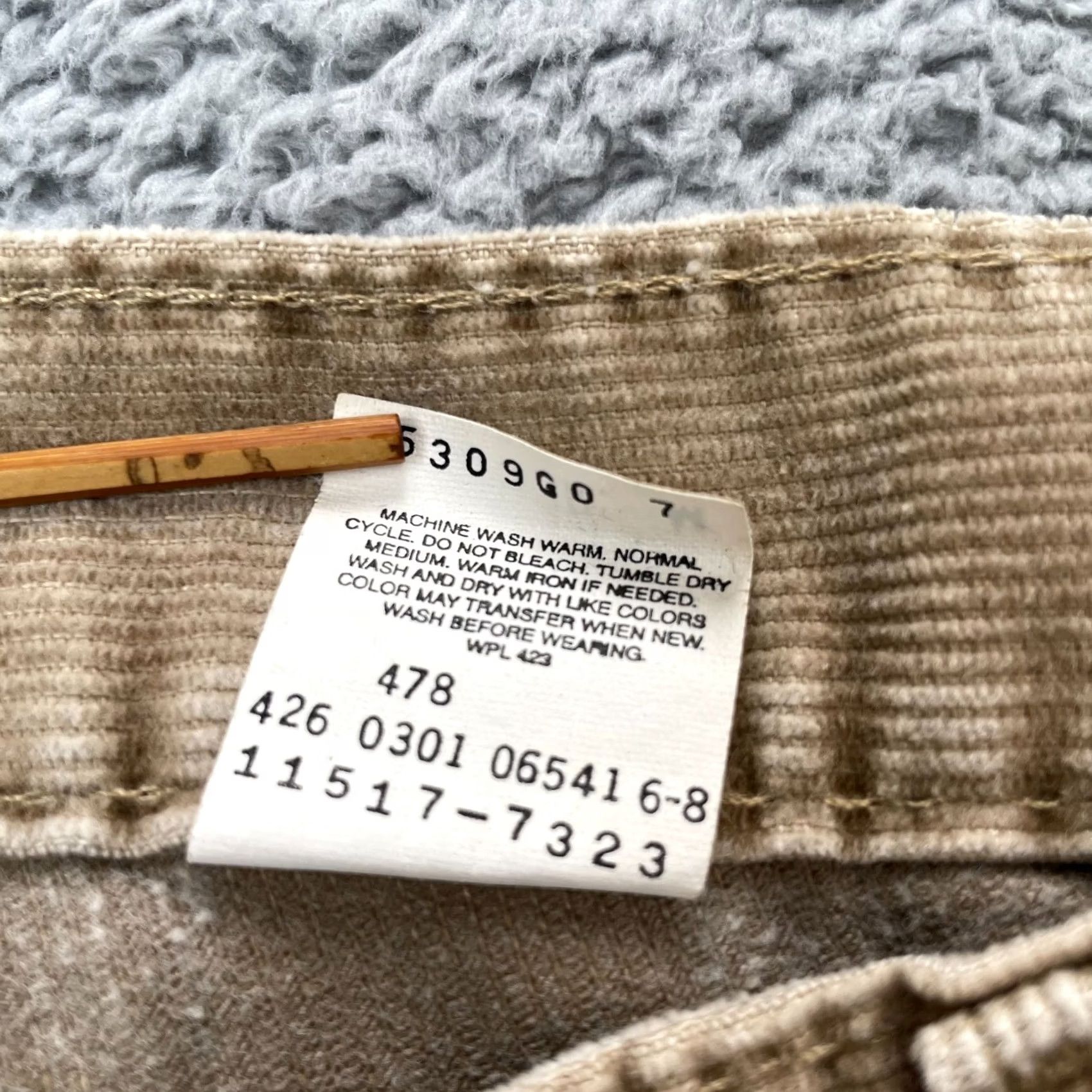 Levi's VINTAGE Levi's Pants Womens 9 Beige Corduroy Bootcut Bell Bottom Flare Slim Inseam 31 Jeans, Chino, 90s, USA Women Size 30" / US 8 / IT 44 - 3 Thumbnail