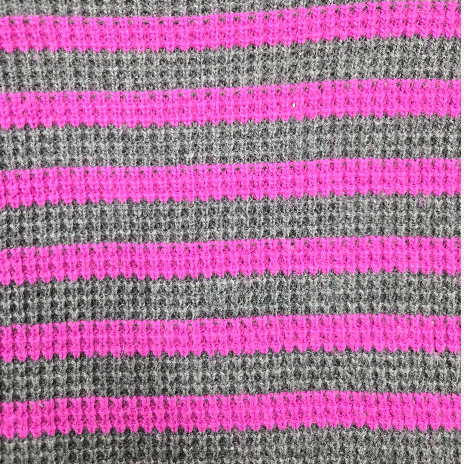 Splendid Splendid Gray Pink Stripe Scoop Neck Sweater Size Medium Size M / US 6-8 / IT 42-44 - 5 Thumbnail