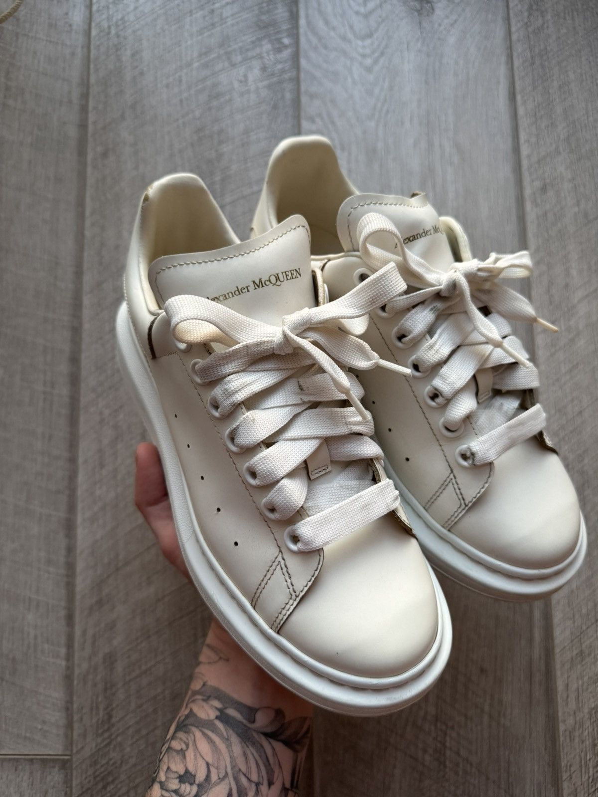 Alexander McQueen Alexander McQueen Oversized Leather White Sneakers Size US 7.5 / EU 40-41 - 3 Thumbnail