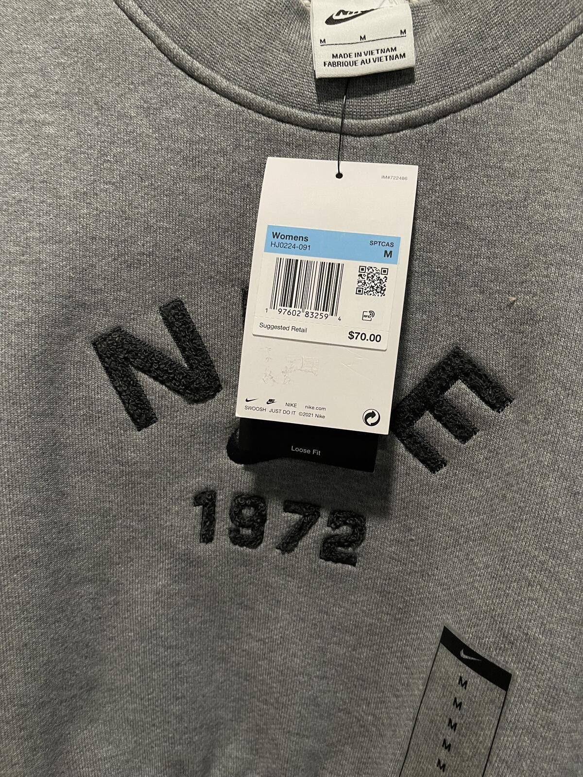 Nike Nike Women's Gray Cropped Sweatshirt Size Medium NWT Size M / US 6-8 / IT 42-44 - 2 Thumbnail