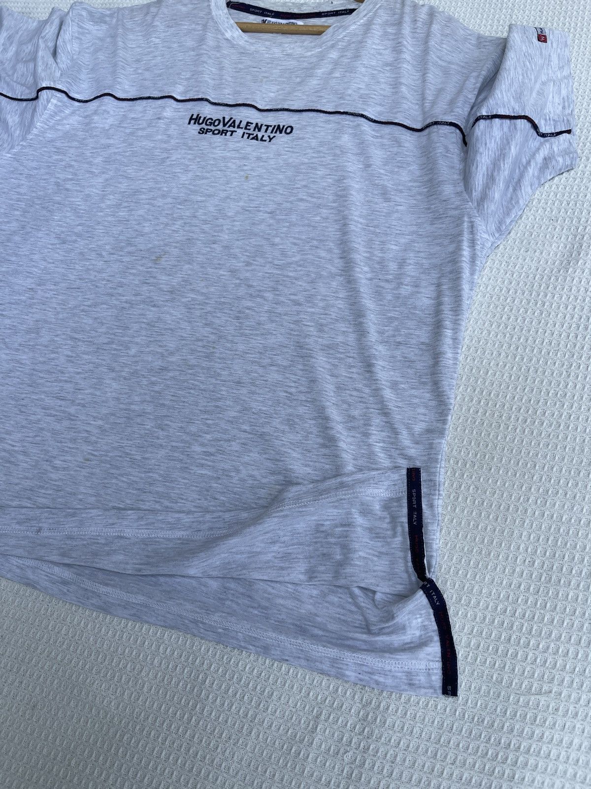 Hugo Last Drop🔥Rare🔥Vtg Hugo Valentino Sport Italy Spell Out Tee Size US XL / EU 56 / 4 - 9 Thumbnail