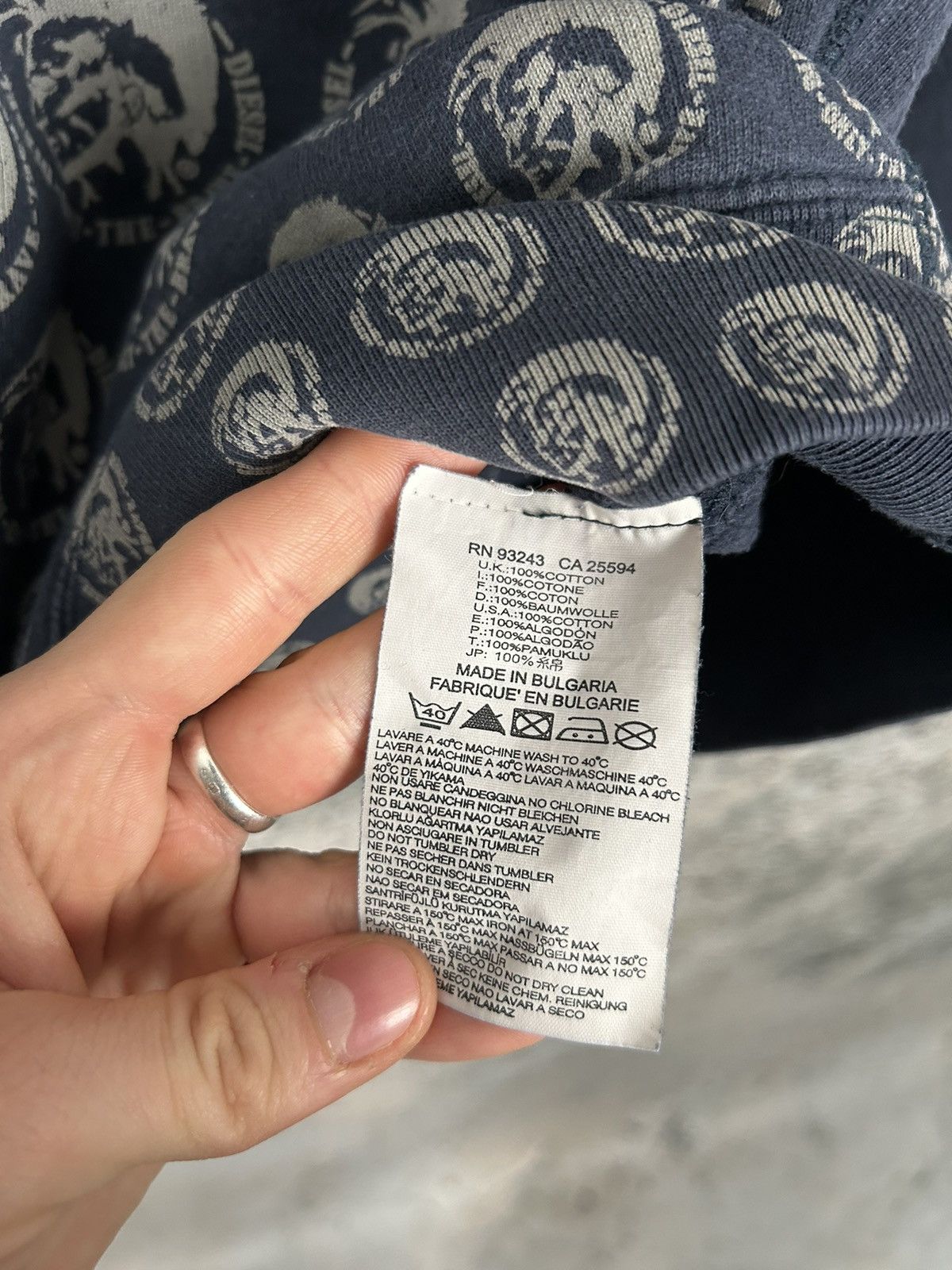 Diesel Vintage Diesel Y2K 00s Rare Hoodie Sweatshirt Hype Size US L / EU 52-54 / 3 - 6 Thumbnail