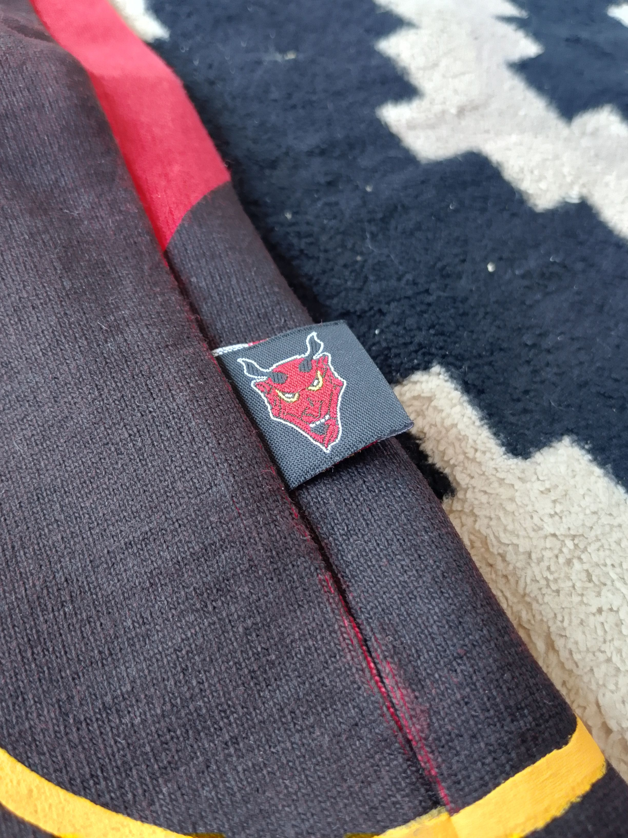 Other Vintage 2006 Beijing Devils Rugby Club Vermilion Jersey Size US L / EU 52-54 / 3 - 8 Thumbnail