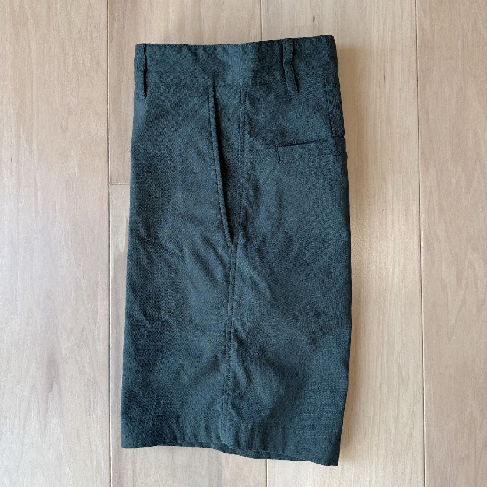 Outlier Outlier New Way Shorts 32 Green Lightweight F Cloth Size US 32 / EU 48 - 2 Thumbnail