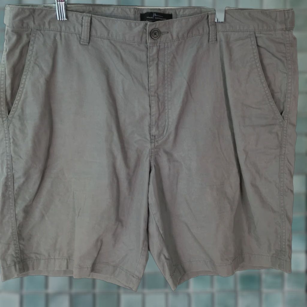 Vintage Marc Anthony Mens Shorts Chino Casual Gray Size 40 Regular Mid Rise 9 in Inseam 40 Size US 40 / EU 56 - 1 Thumbnail