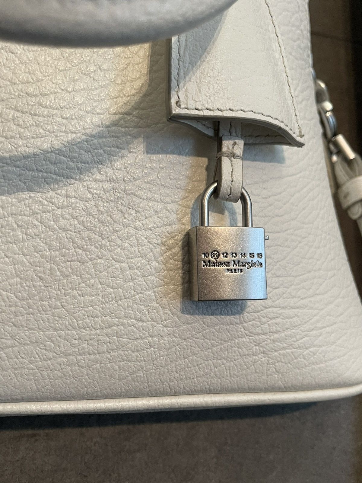 Maison Margiela 5AC Classique Mini Size ONE SIZE - 10 Thumbnail