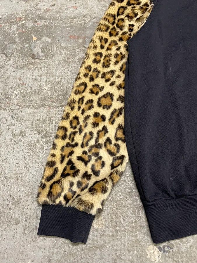 Designer × Dries Van Noten × Vintage Dries Van Noten Black Sweater With Leopard Print Fur Effect Arms Size US XS / EU 42 / 0 - 5 Thumbnail