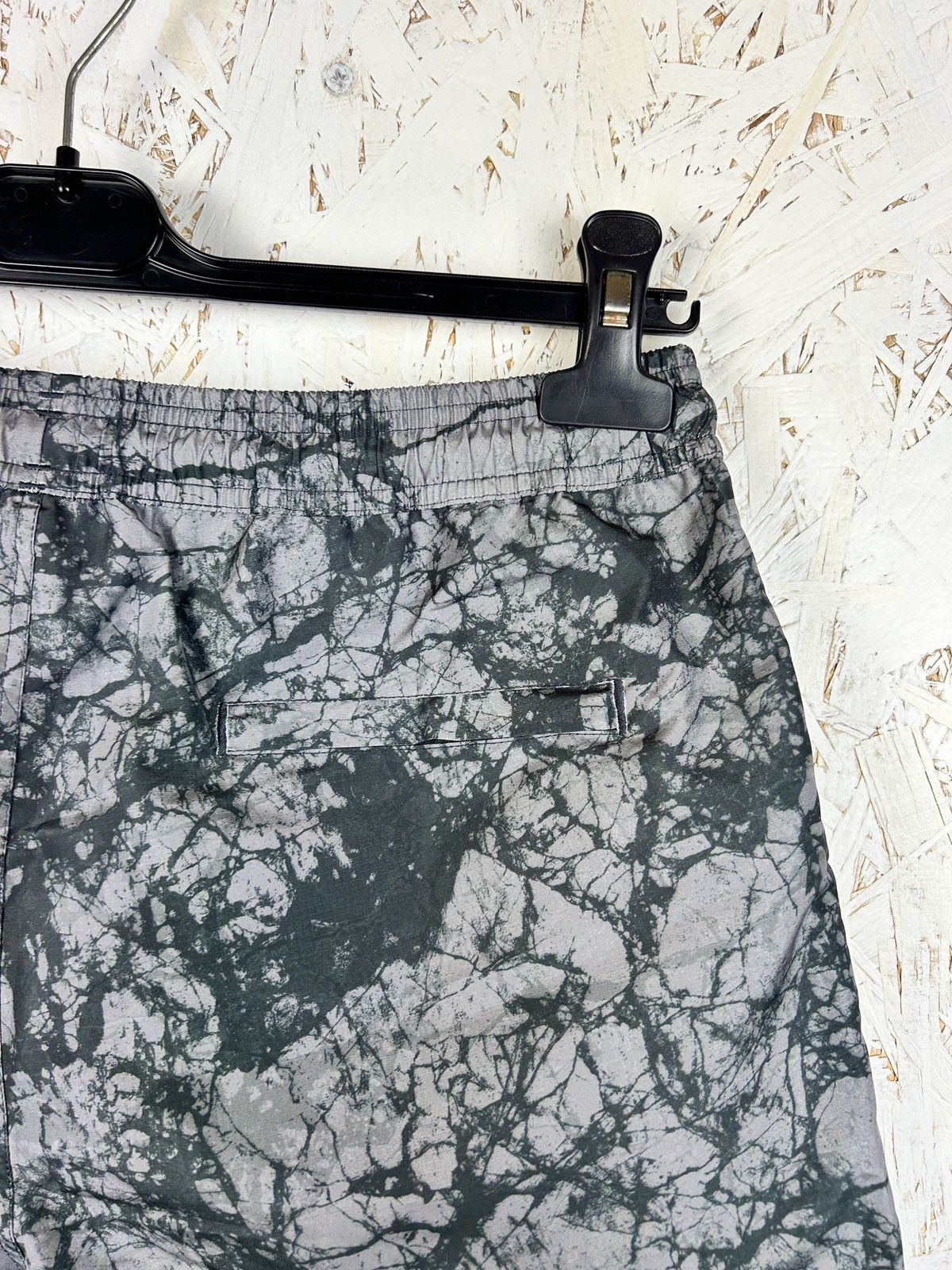 A-COLD-WALL* ACW A Cold Wall Printed Ripstop Marble Shorts Swim Size S Size US 30 / EU 46 - 6 Thumbnail