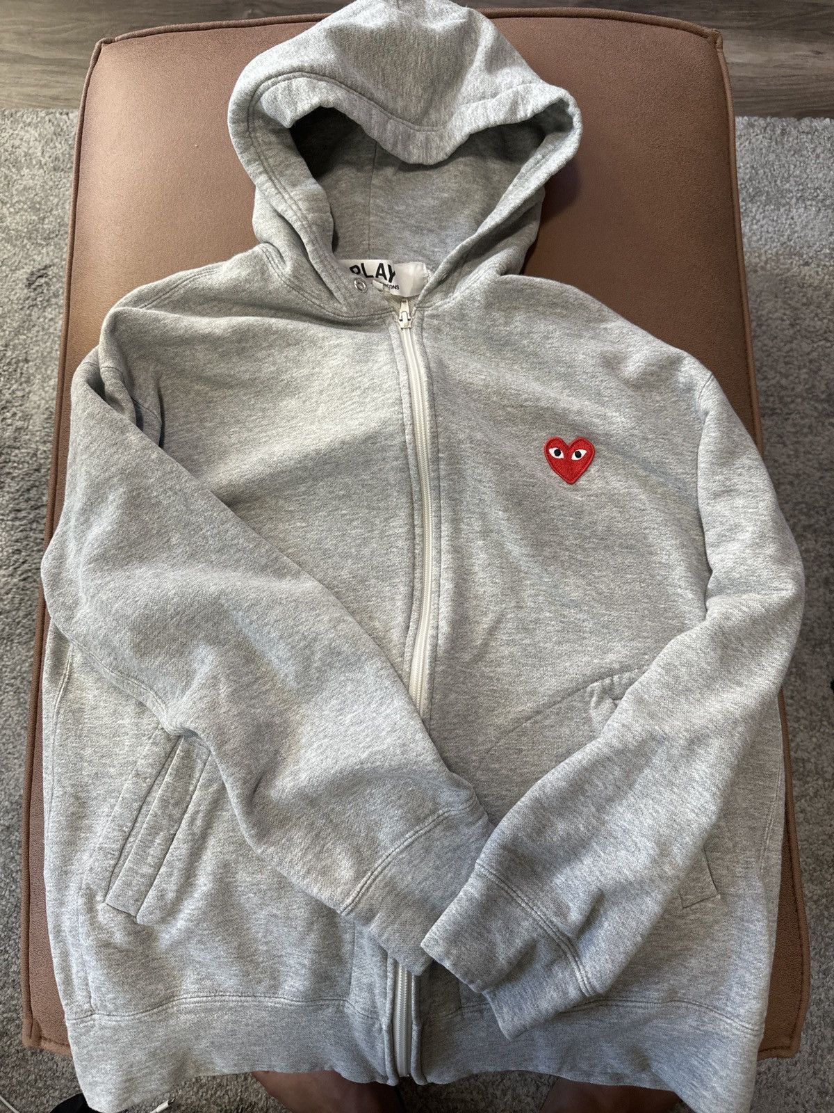 Comme des garçons play argent deals