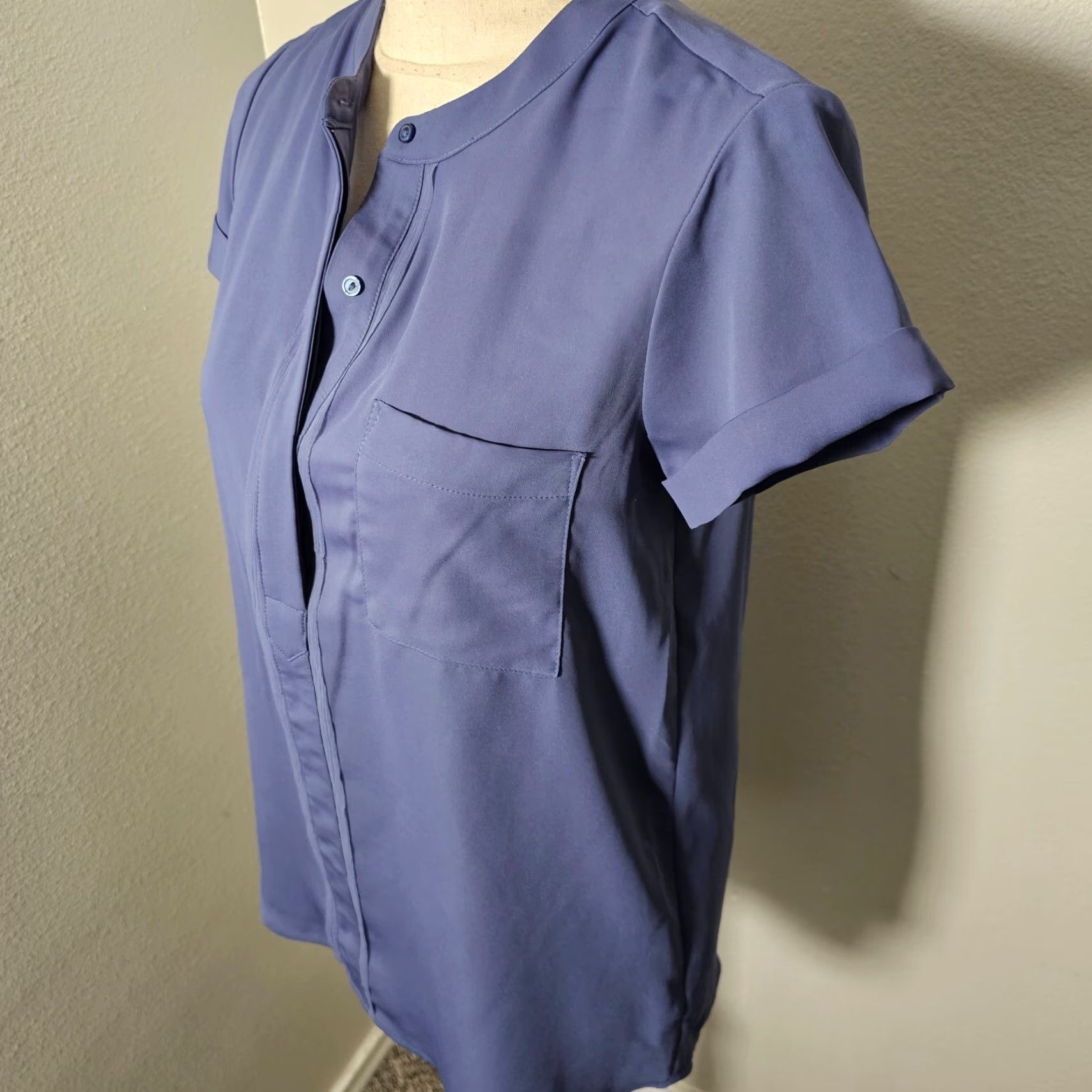 Vintage Simply Vera Wang Blouse Top Women's S Lightweight Indigo 1/2 Button Short Cuff Size S / US 4 / IT 40 - 2 Thumbnail