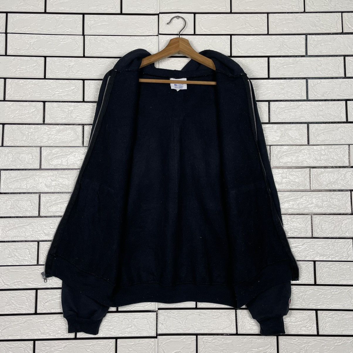 Champion Vintage Champion Black Zipper Hoodie Size US S / EU 44-46 / 1 - 12 Thumbnail