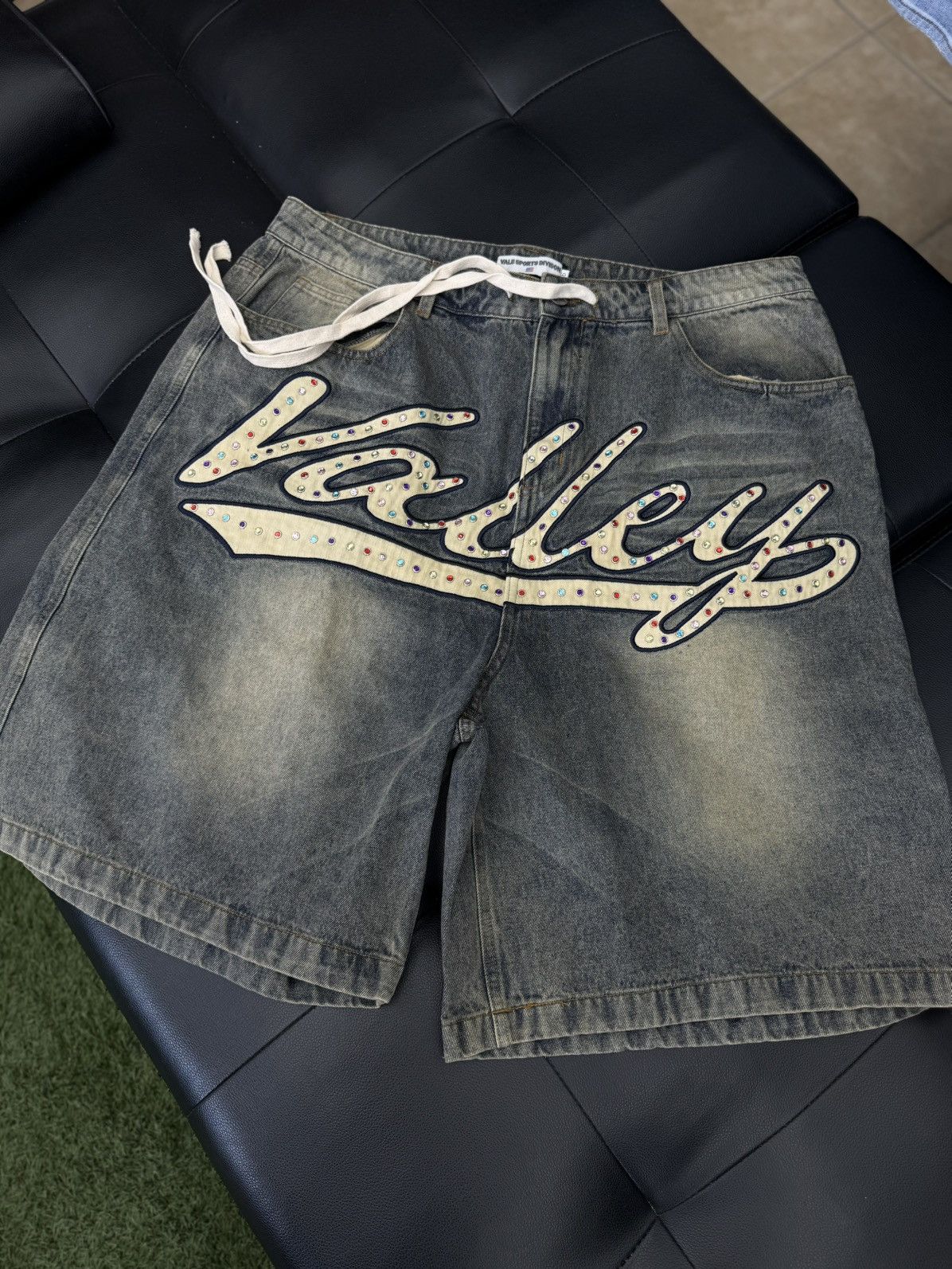Vale Vale Valley Skittle Stone Shorts Size 36 (NEW) RARE Size US 36 / EU 52 - 1 Thumbnail
