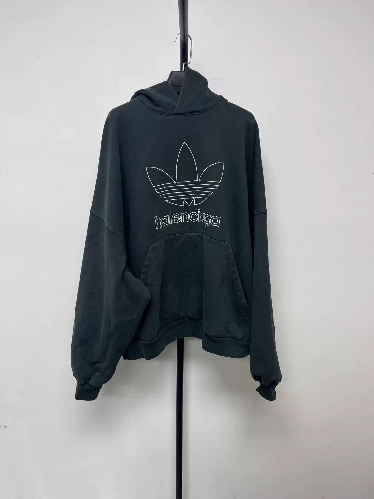 Balenciaga balenciaga x adidas logo hoodie unisex Size US M / EU 48-50 / 2 - 1 Thumbnail