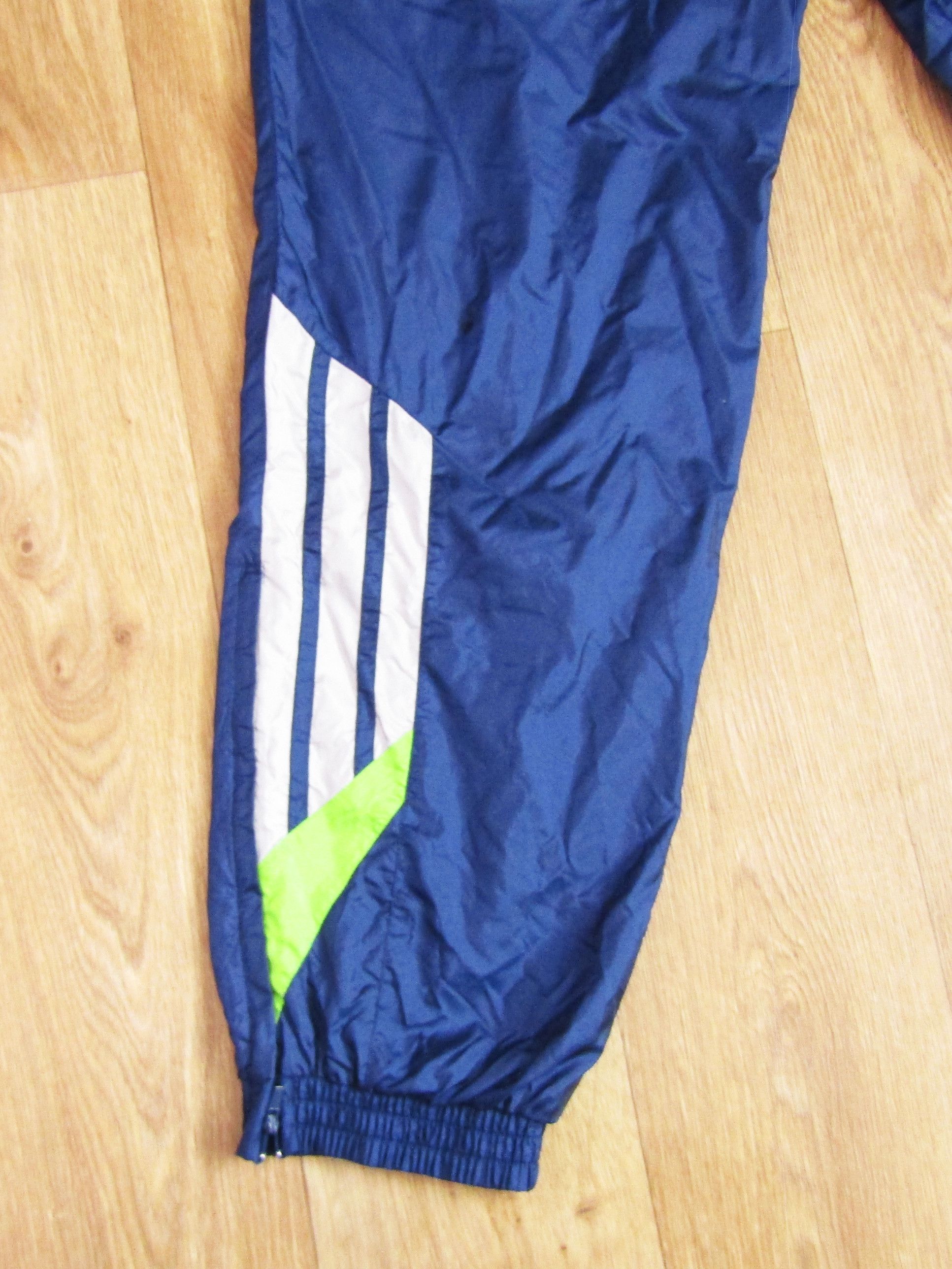 Adidas × Vintage Vintage Adidas sweatpants Size US 29 - 12 Thumbnail