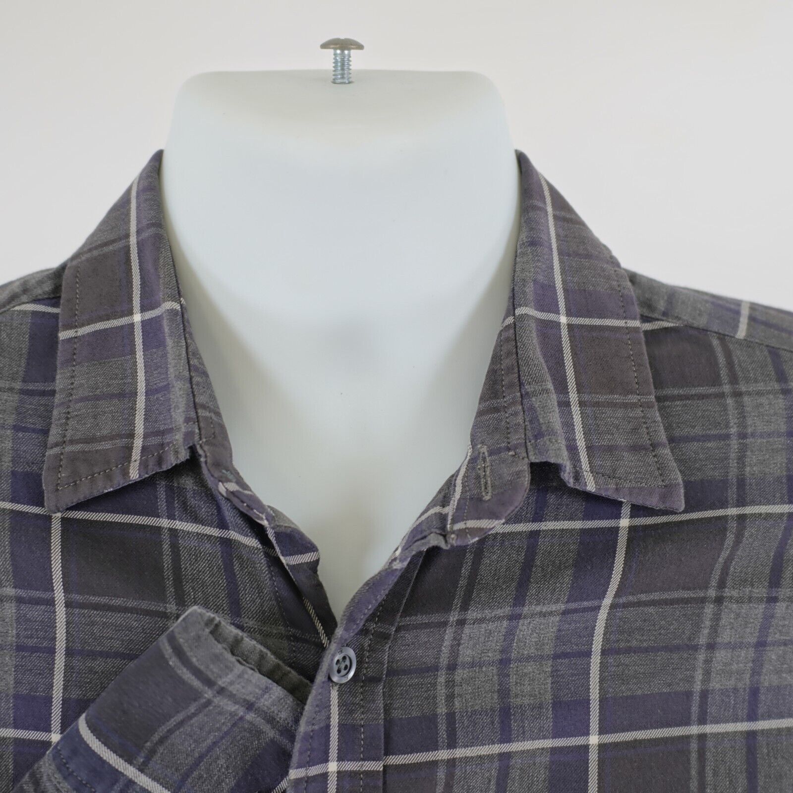 Banana Republic Banana Republic Blue Gray Flannel Plaid Small 14-14.5 Collar Size US S / EU 44-46 / 1 - 3 Thumbnail