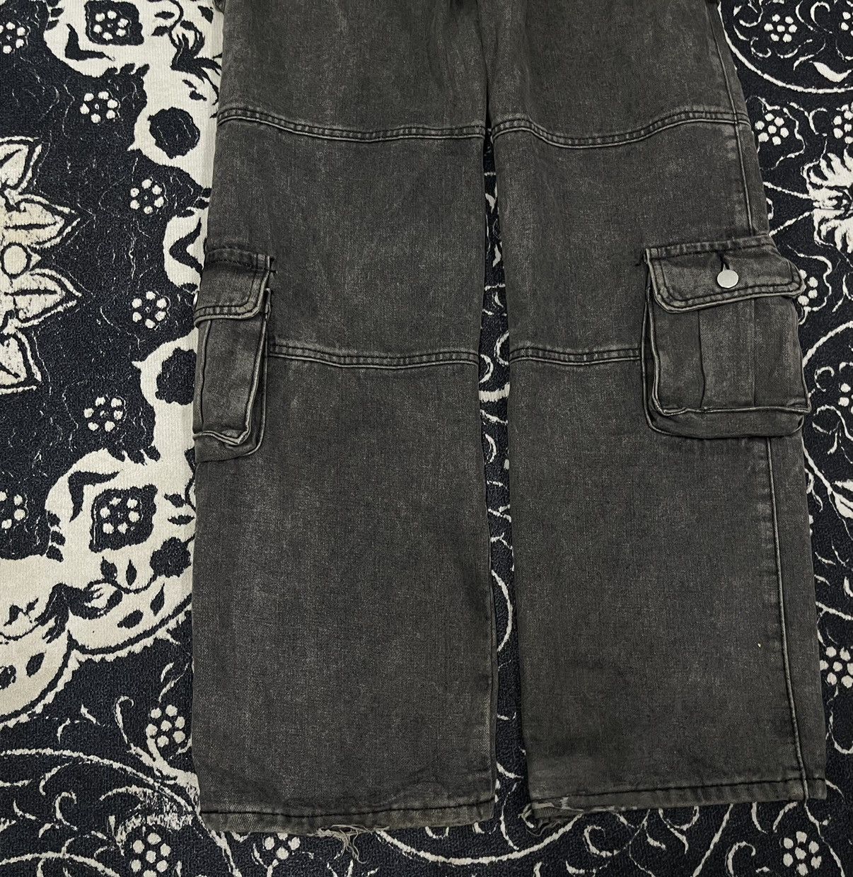 Japanese Brand 2000s BALENCIAGA INSPIRED MULTIPOCKET JEANS BAGGY Size 26" / US 2 / IT 38 - 11 Thumbnail