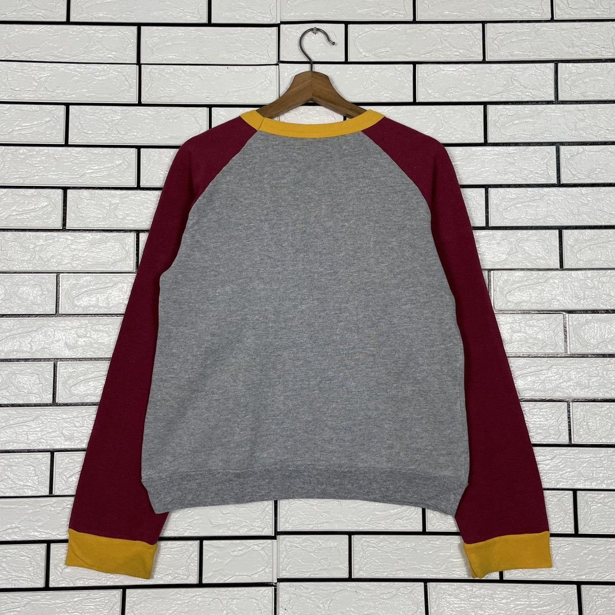 Vintage Vintage Merry Garden Athletic Wear Sweatshirt Size US S / EU 44-46 / 1 - 7 Thumbnail