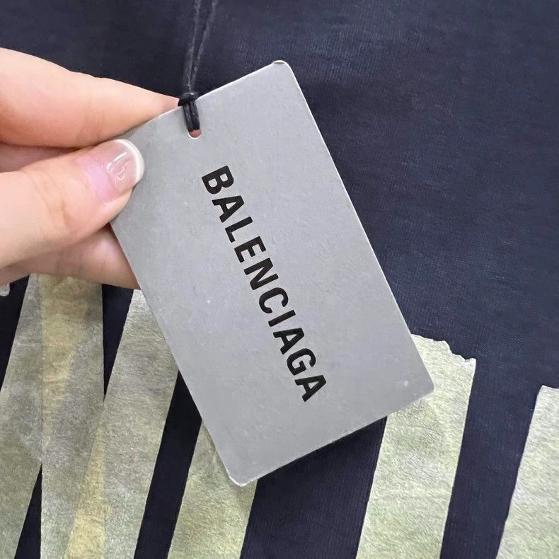 Balenciaga Balenciaga Splicing old tape logo hoodies Size US M / EU 48-50 / 2 - 4 Thumbnail