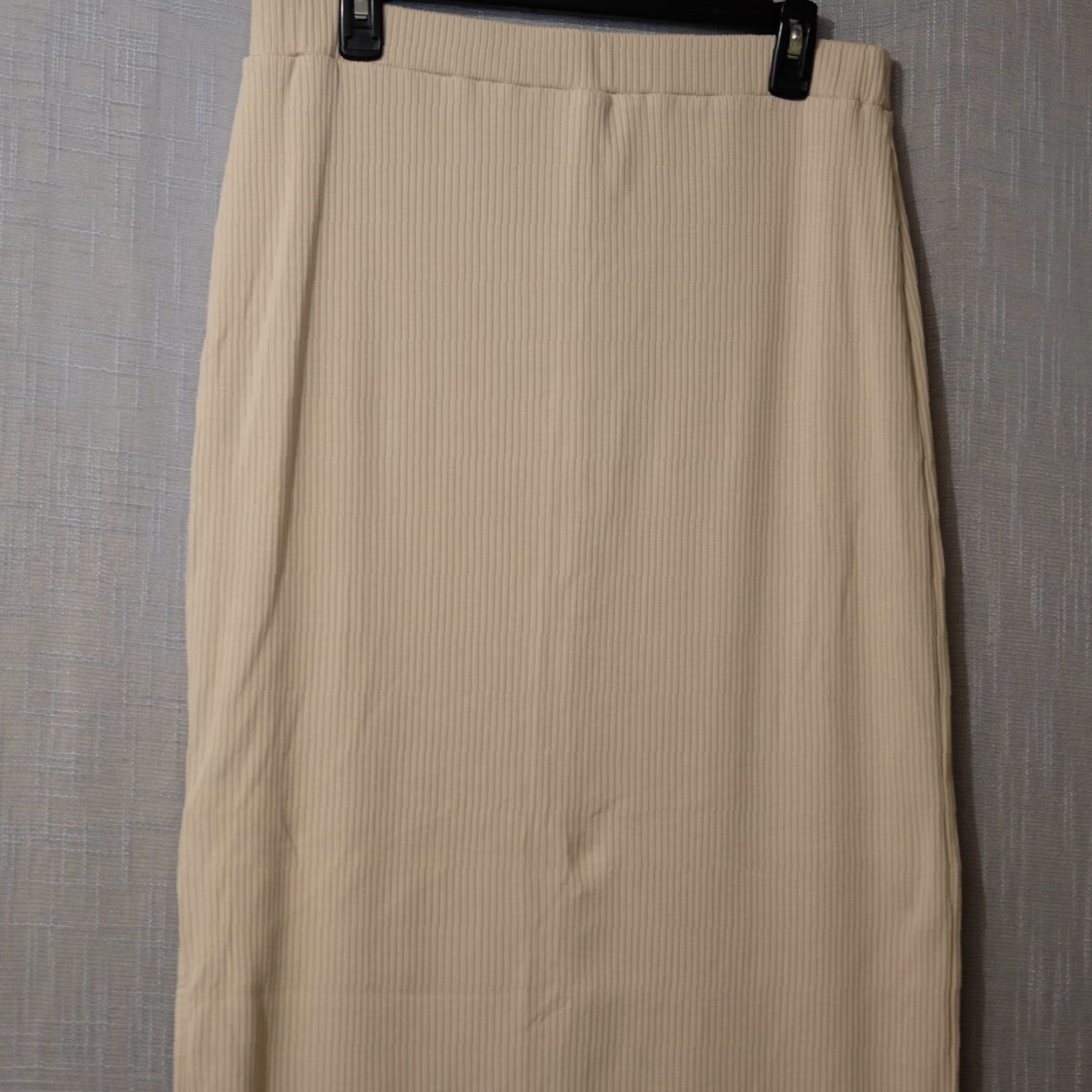 Old Navy Old Navy Maxi Skirt Women's L Beige Rib-Knit High-Waisted Side Slits Maxi Skirt Long 37" Knit Cotton Polyester Spandex Casual Party/Cocktail Travel Size 36" / US 14 / IT 50 - 2 Thumbnail