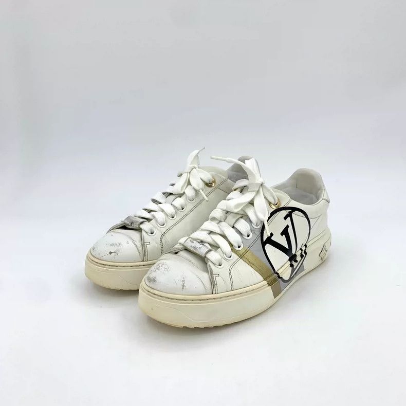 Louis Vuitton Louis Vuitton White side logo printed lace-up platform cas Size US 5 / EU 37 - 1 Thumbnail